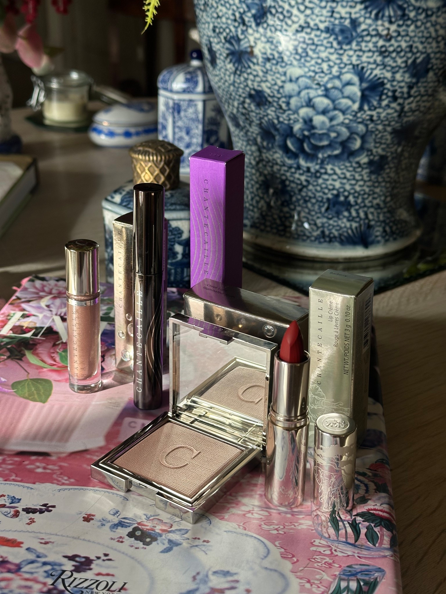 BLACK FRIDAY HAS COME EARLY! Use my code LEONORA25 for 25% off from today until the 4th of December! 🤍✨ There are no exclusions so this is truly the most epic discount! 🫶🏻

#LTKgiftguide #LTKbeauty #LTKCyberWeek