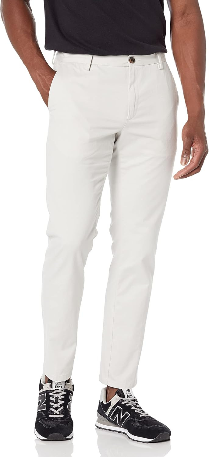 Amazon Essentials Men's Slim-Fit Wrinkle-Resistant Flat-Front Chino Pant | Amazon (US)
