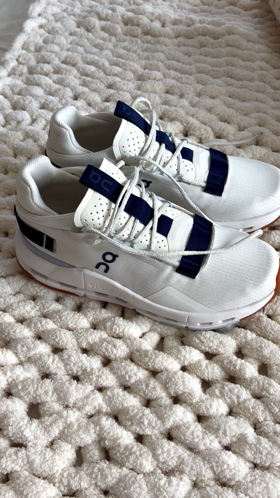 New On Cloud workout sneakers.  I love the navy blue accents.

#LTKfitnessgoals