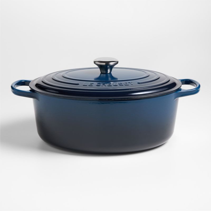 Le Creuset Signature 8-Qt. Nuit Enameled Cast Iron Oval Dutch Oven + Reviews | Crate & Barrel | Crate & Barrel