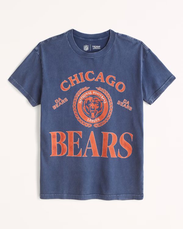 Men's Chicago Bears Graphic Tee | Men's Tops | Abercrombie.com | Abercrombie & Fitch (US)