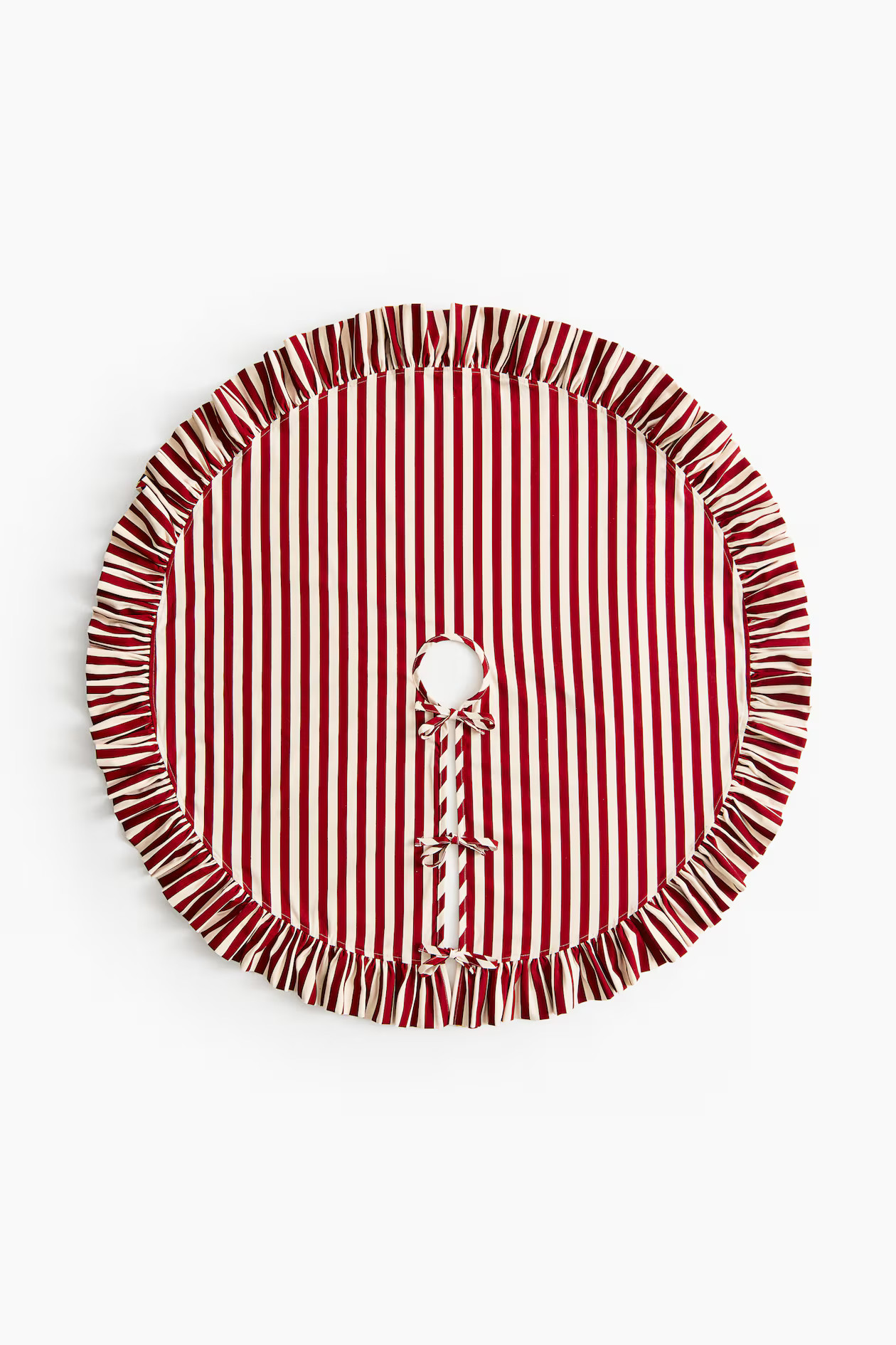 Frilled Christmas tree skirt | H&M (UK, MY, IN, SG, PH, TW, HK)