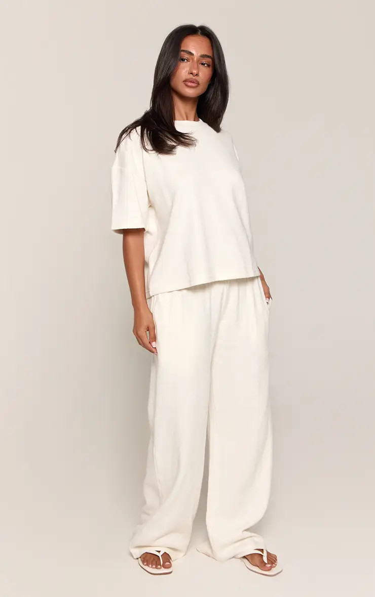 Petite Cream Soft Touch Wide Leg Joggers Co-ord | PrettyLittleThing UK