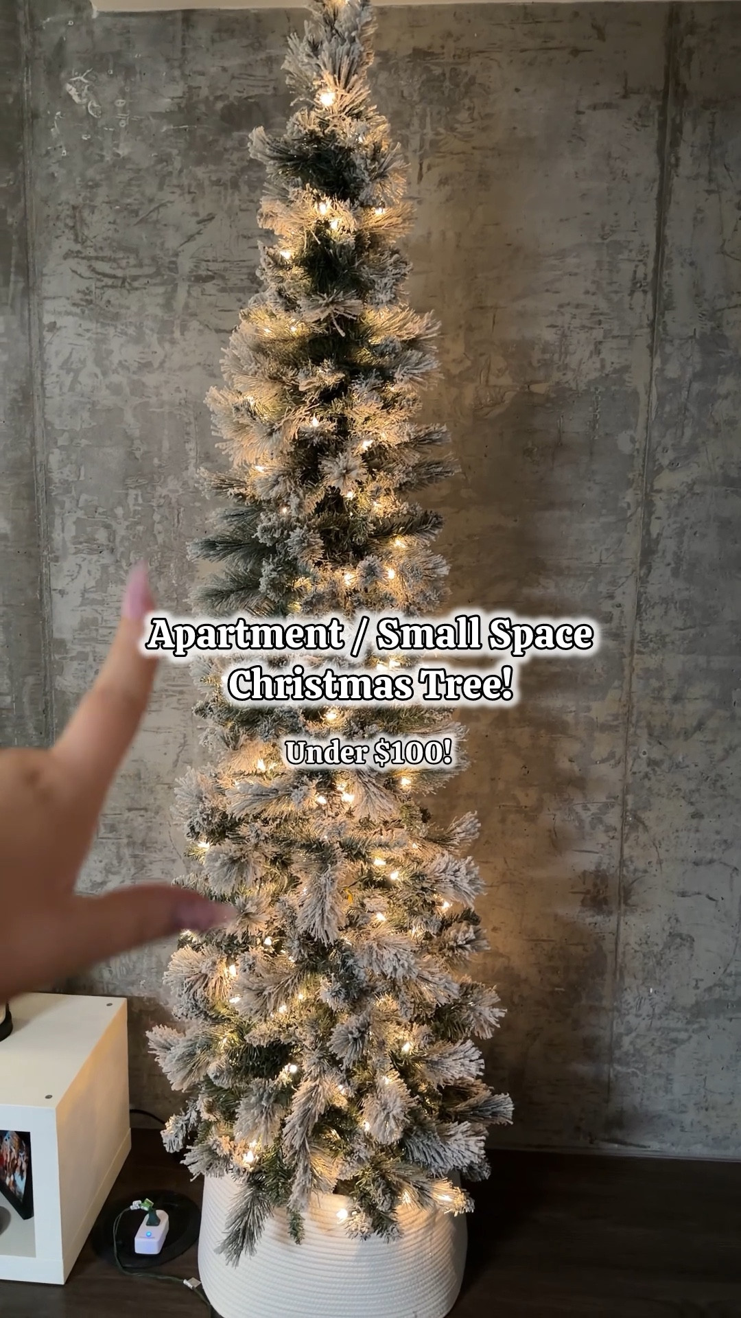 Apartment – friendly/small space – friendly Christmas tree!

This Christmas tree is under $100, amazing quality, I’ve had it for four years now, and I love it!! perfect for if you’re an apartment or a smaller home; or if you’re trying to add more Christmas decor around the house that doesn’t take up too much space!

#LTKHome #LTKFindsUnder100 #LTKHoliday