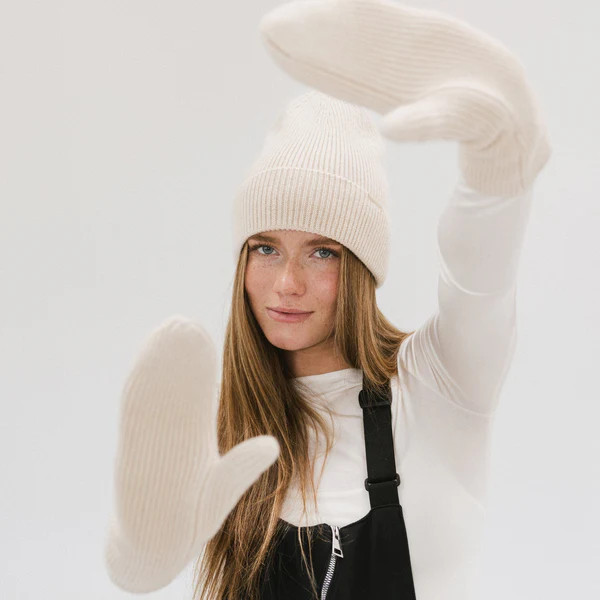 Nina Knit Beanie + Mitten Set | Gigi Pip