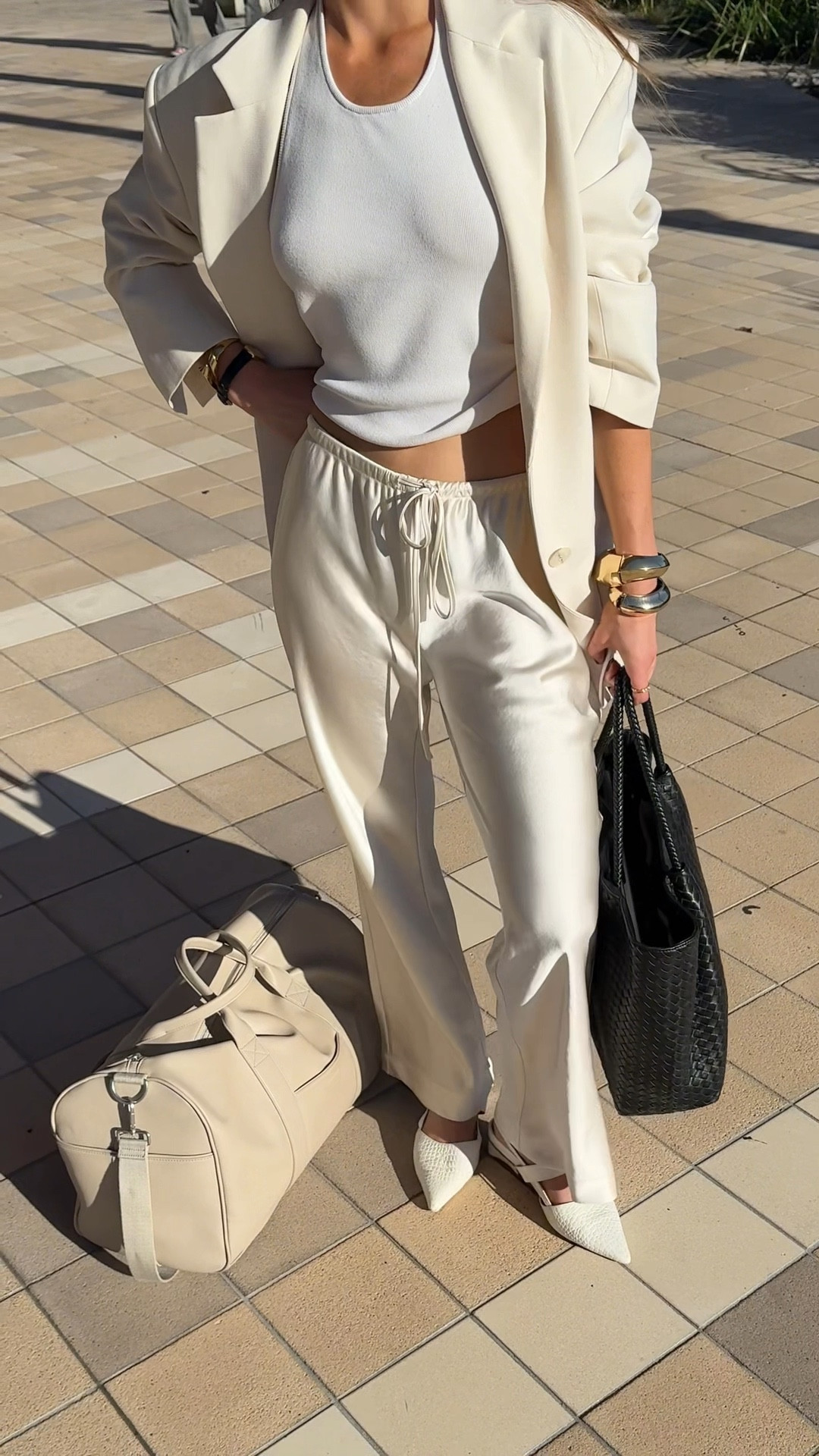 Your new favourite go to chic & comfy airport outfit 🤌🏽 

Shop the exact look below - have added similar pieces as the henne pant and top have a wait list x #henne #dissh #shonajoy 

#LTKautumn #LTKtravel #LTKaustralia