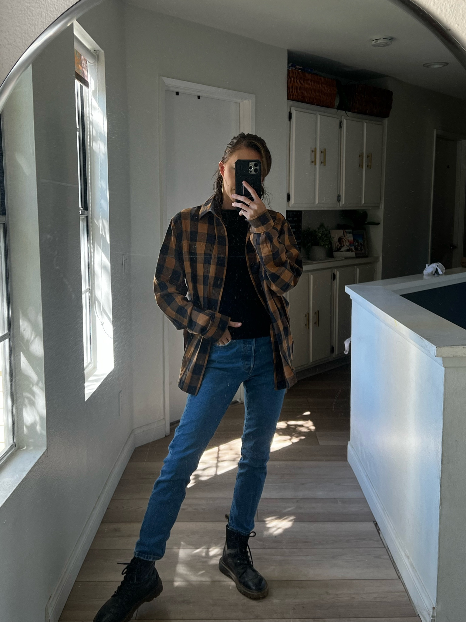 Fall outfit, autumn style, brown flannel shirt. Men’s fashion but make it cute! 

#LTKstyletip #LTKSeasonal #LTKfindsunder50