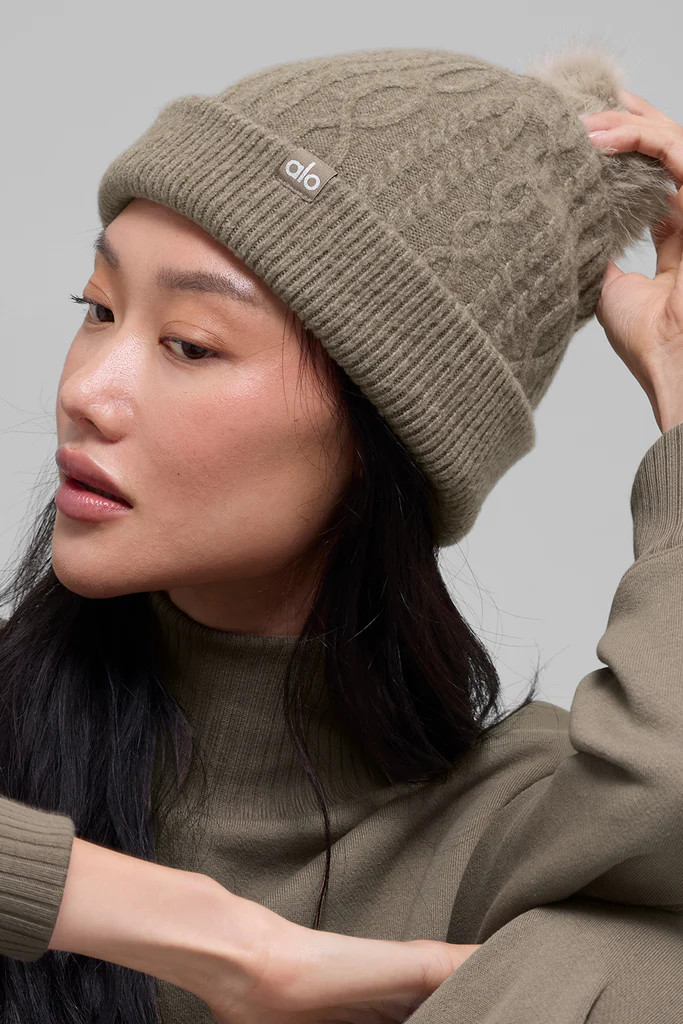 Cable Knit Winter Bliss Beanie | Alo Yoga (US)