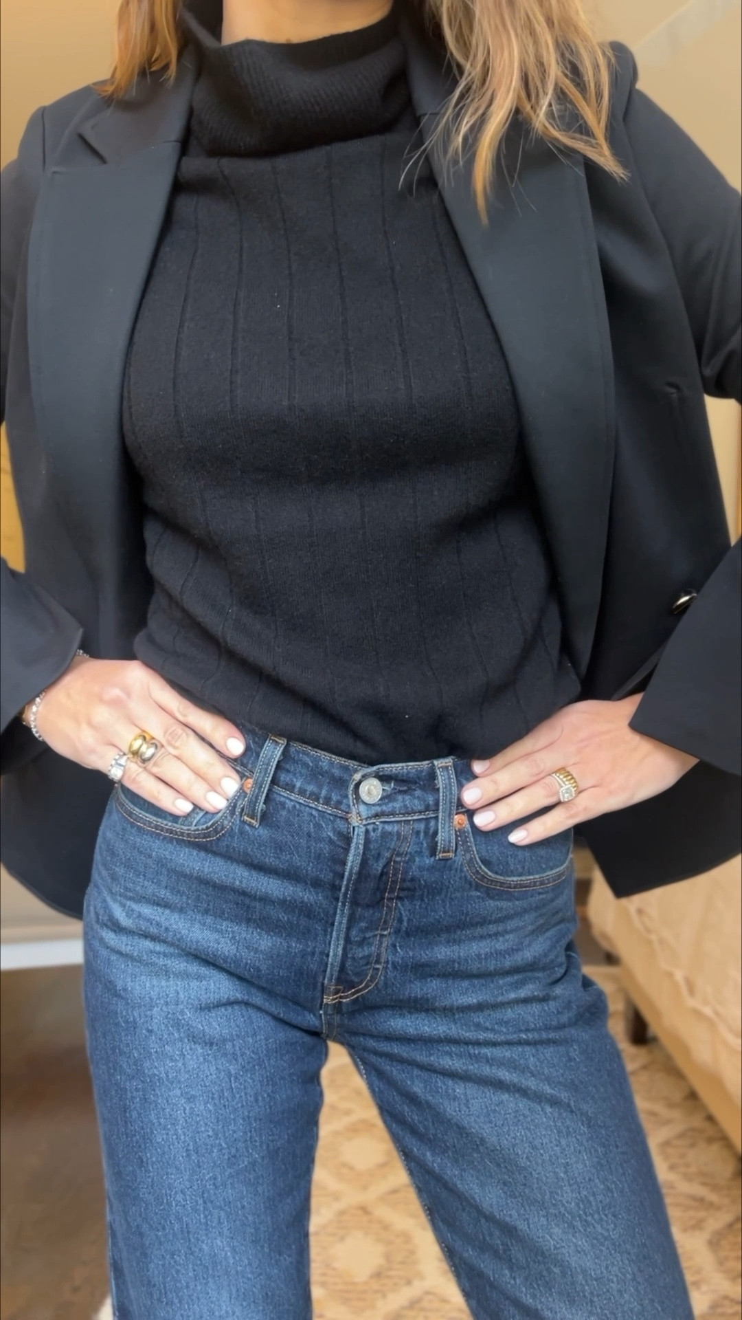 30% off @levis through 12/11!! Wearing a 27 and small in these, also linking some of my other favorite pairs lately 

#levispartner

#LTKSaleAlert