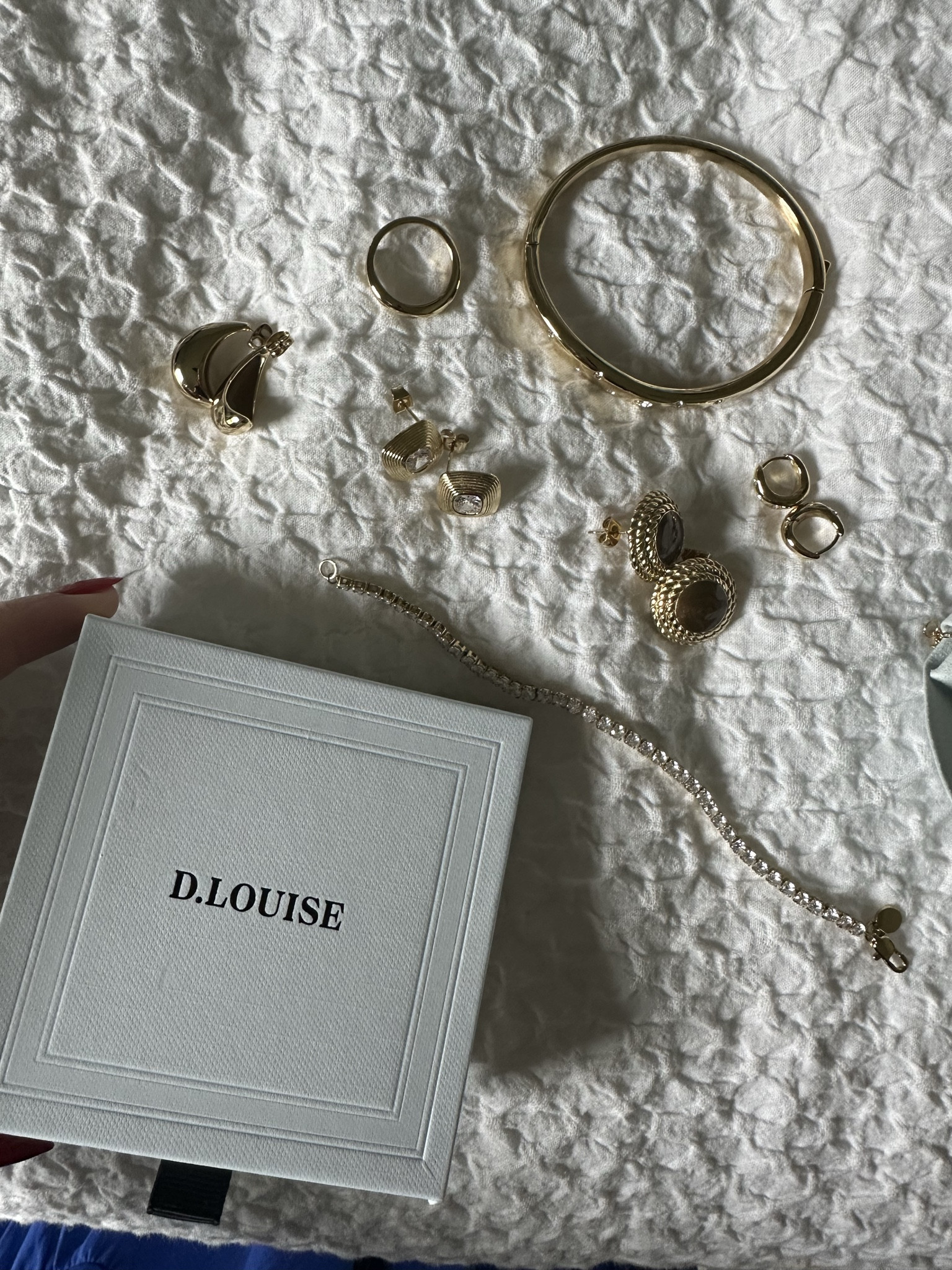 D.Louise Jewelry my code is SLOANEVOSEN. 

#jewelry #jewelrytips #jewelrymaking #jewelryhaul #jewelrytour #necklaces #bracelet #rings #myjewelry #myjewellery #fyp #outfit #ootd #goldjewelry #goldjewelryaesthetic 

#LTKFindsUnder100 #LTKSaleAlert #LTKStyleTip