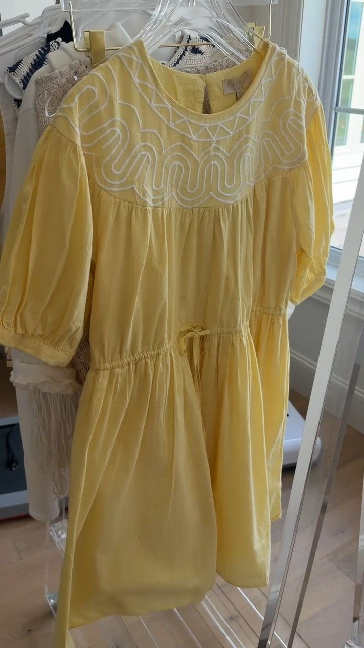 HOW PRECIOUS is this yellow mini?!?! 

 #LTKgrwm #LTKootd #LTKmomlife