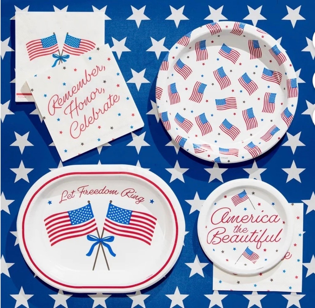 Preppy Patriotic Tablescape Essentials 🇺🇸✨


Classic red, white & blue entertaining made easy ❤️🤍💙 These flag-print plates, festive napkins, and coordinating serving pieces are giving the sweetest preppy, grandmillennial vibe for summer hosting 🇺🇸✨

Perfect for backyard parties, casual cookouts, and festive gatherings—just add gingham, fresh florals, and your favorite treats for an effortlessly polished tablescape! 🇺🇸🎆🍽️

patriotic tablescape, red white and blue decor, preppy entertaining, grandmillennial style, summer hosting, backyard party ideas, festive table setting, americana decor

#LTKHome #LTKfoodie #LTKmomlife