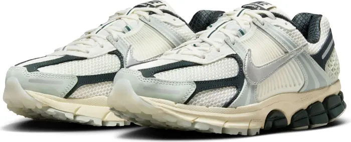 Zoom Vomero 5 Sneaker (Women) | Nordstrom