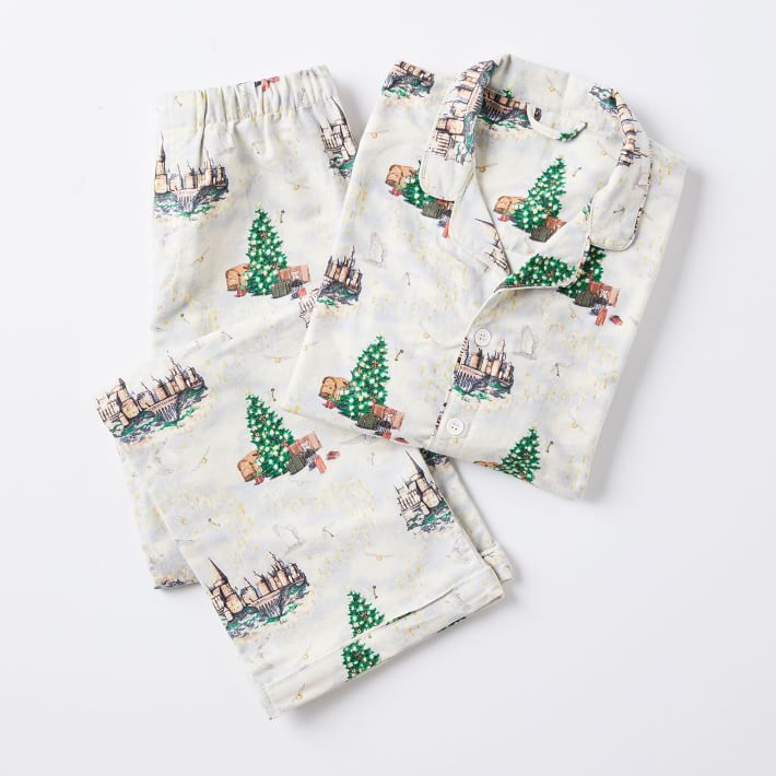 Harry Potter™ Hogwarts™ Christmas Organic Flannel Pajama Set | Pottery Barn Teen