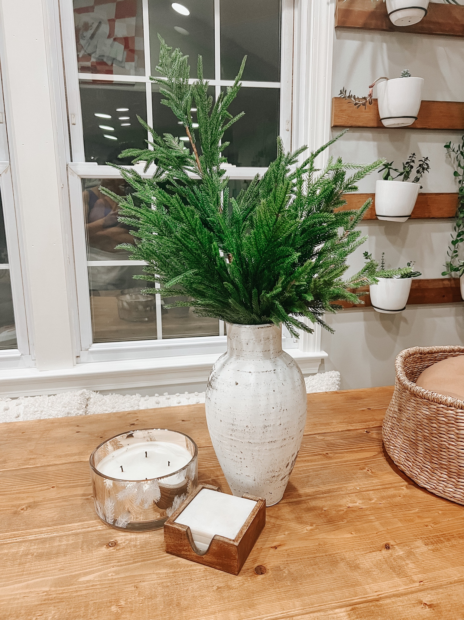 Love my new stems!!! And the best smelling holiday candle to exist!

#LTKSeasonal #LTKHoliday #LTKhome