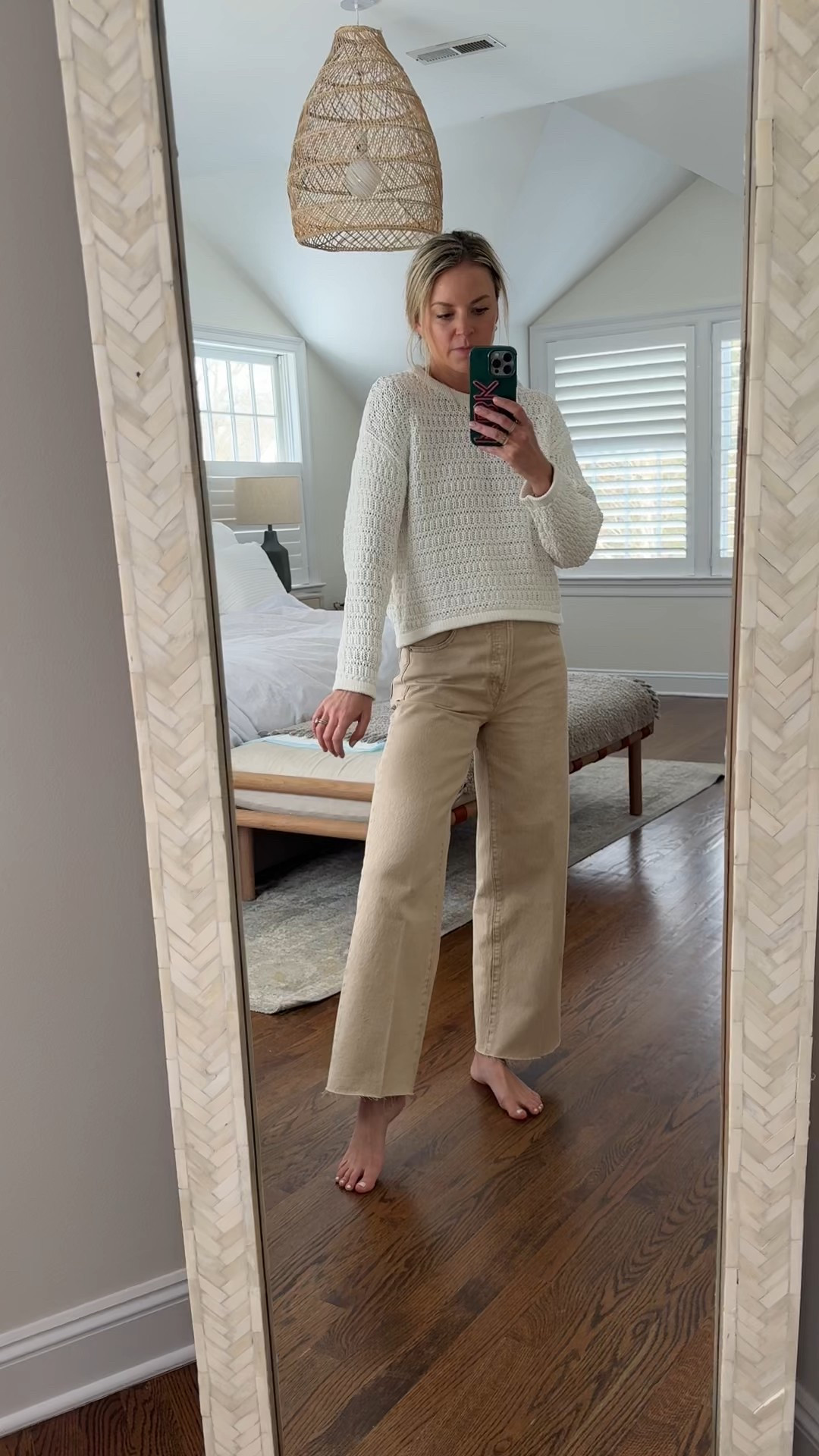OOTD 🥐 will be great for transitioning into spring 
-small sweater, tts 
-26R jeans, tts, I’m 5’5
-earrings are the 10mm
