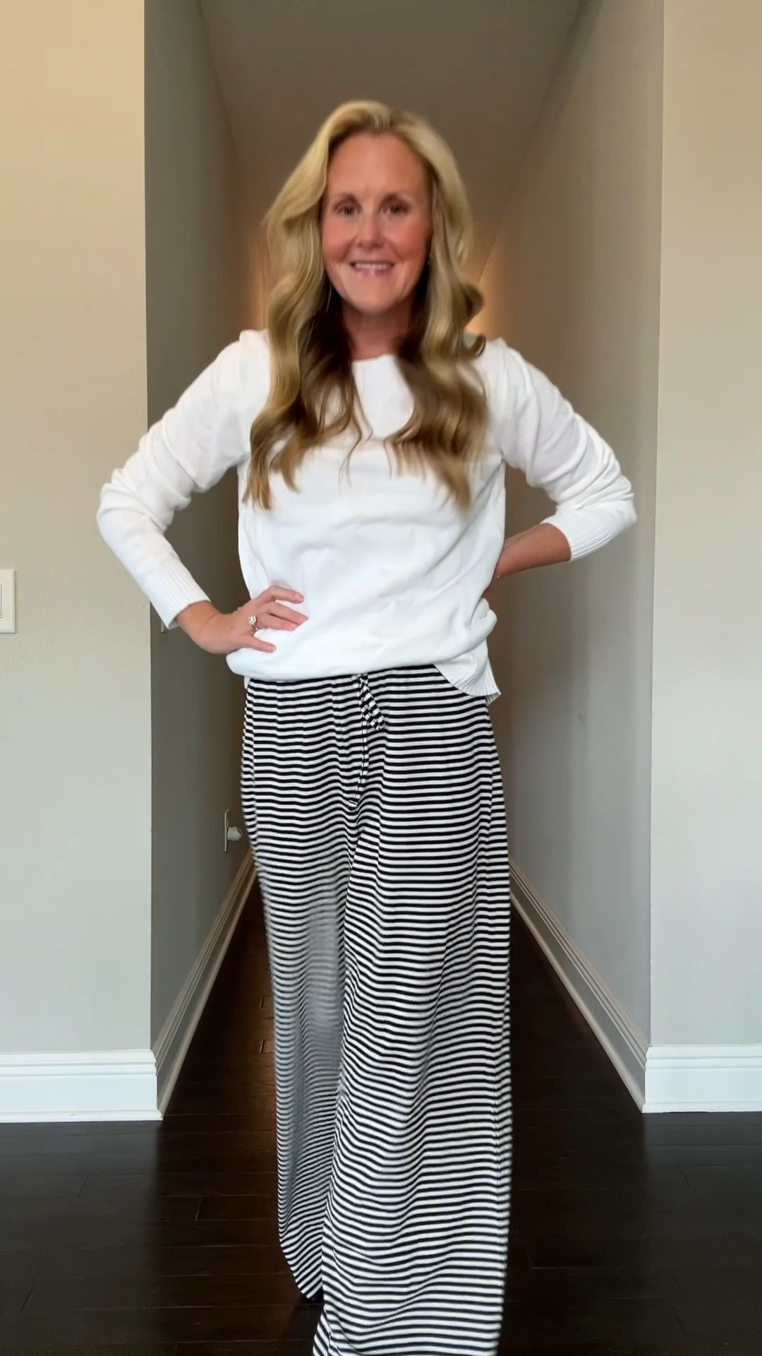 This look is such a simple coastal chic vibe!  Affordable too!

#LTKootd #LTKmomlife #LTKOver40
