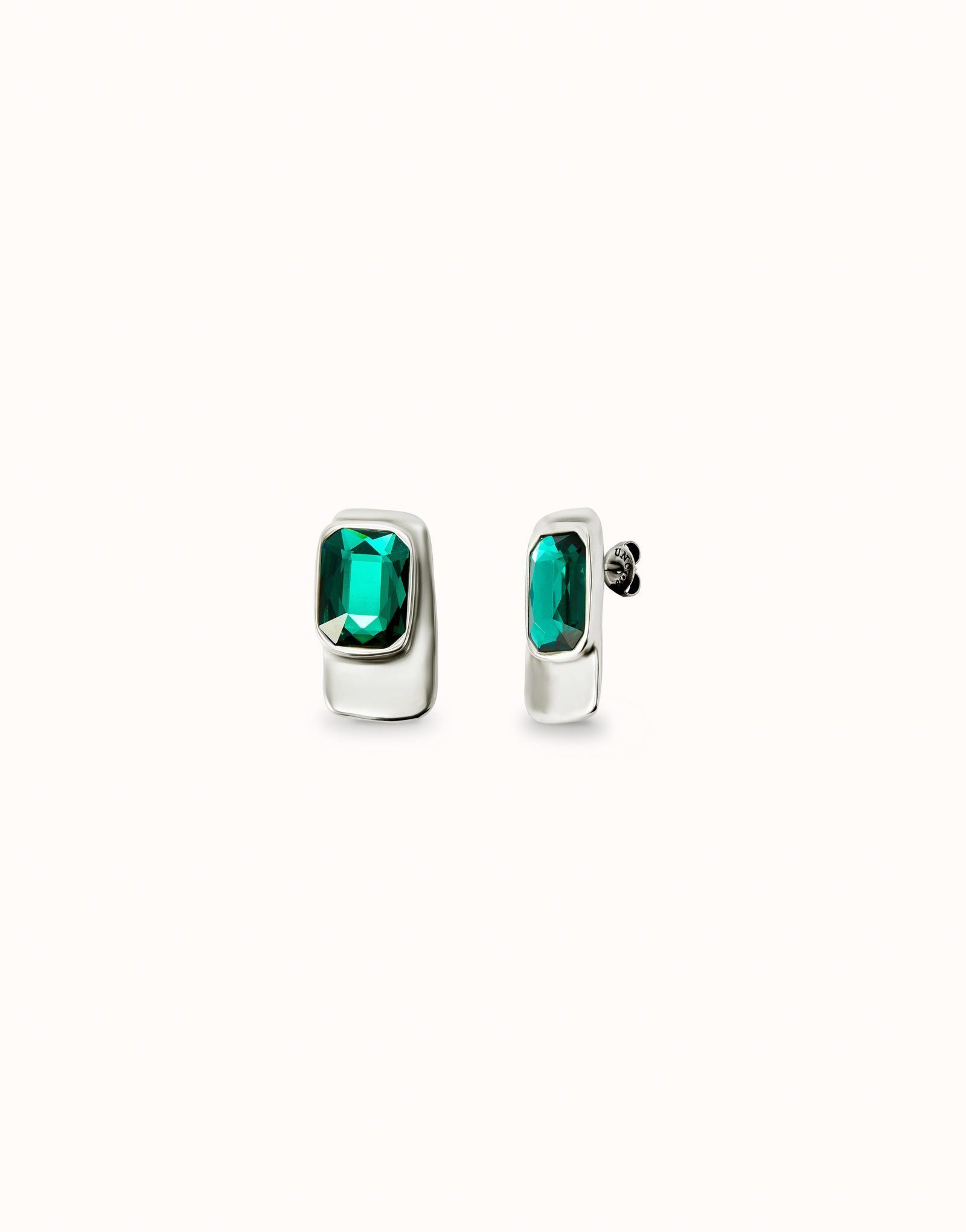 Rectangular-shaped earrings with green crystal | UNOde50