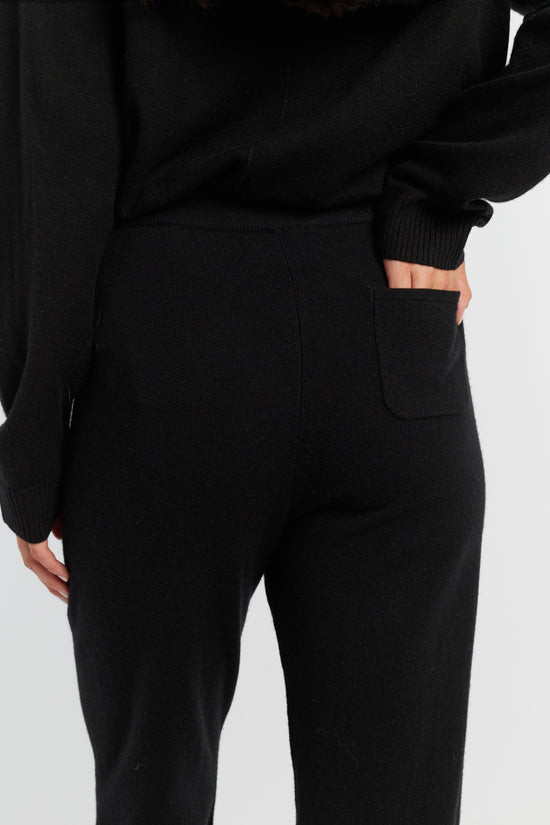 Black Wool-Cashmere Cuffed Joggers | Chinti & Parker