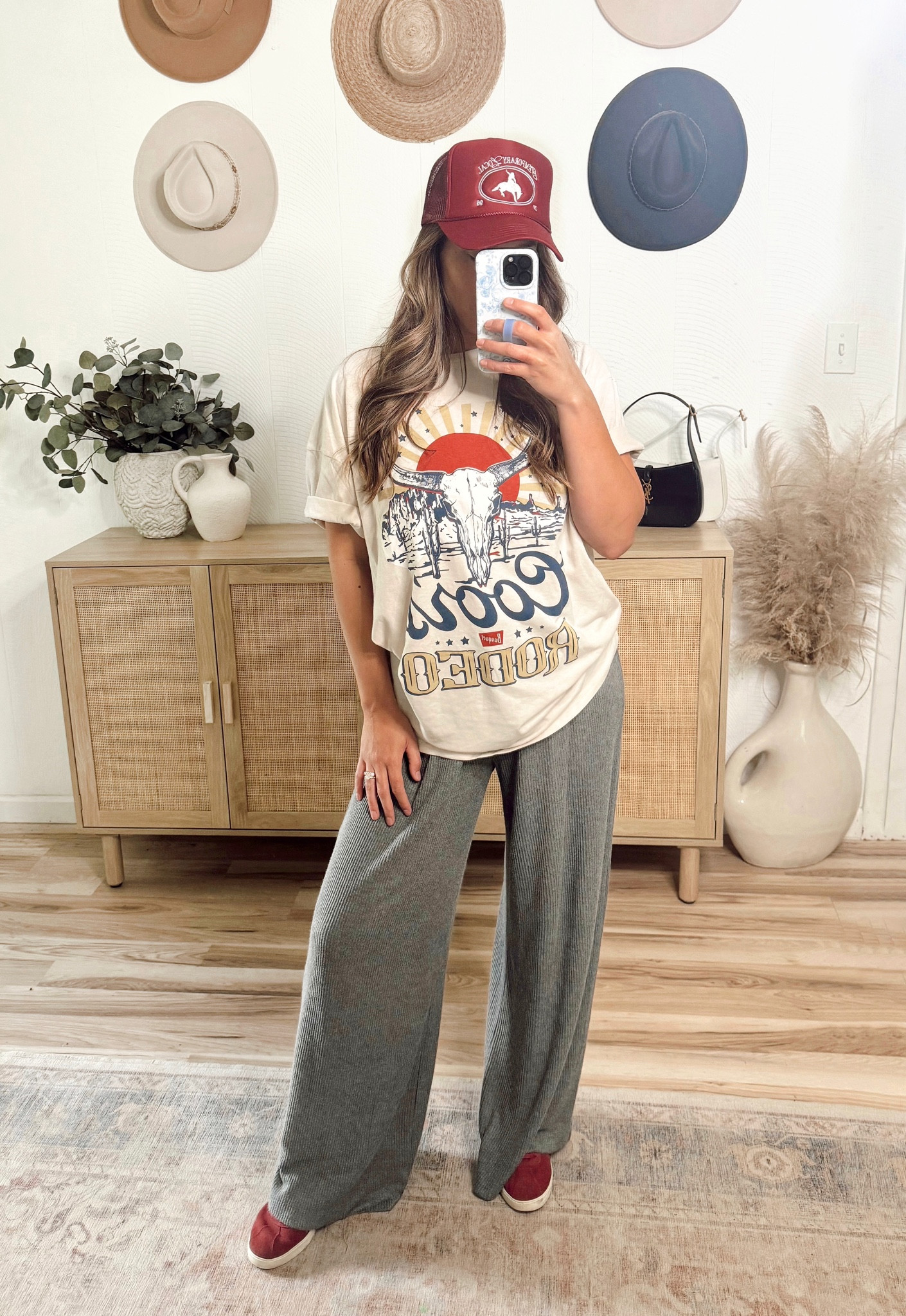Comfy casual outfit 

#graphictee #coors #pajamapants #comfypants #greypants 

#LTKFindsUnder100 #LTKStyleTip #LTKSeasonal