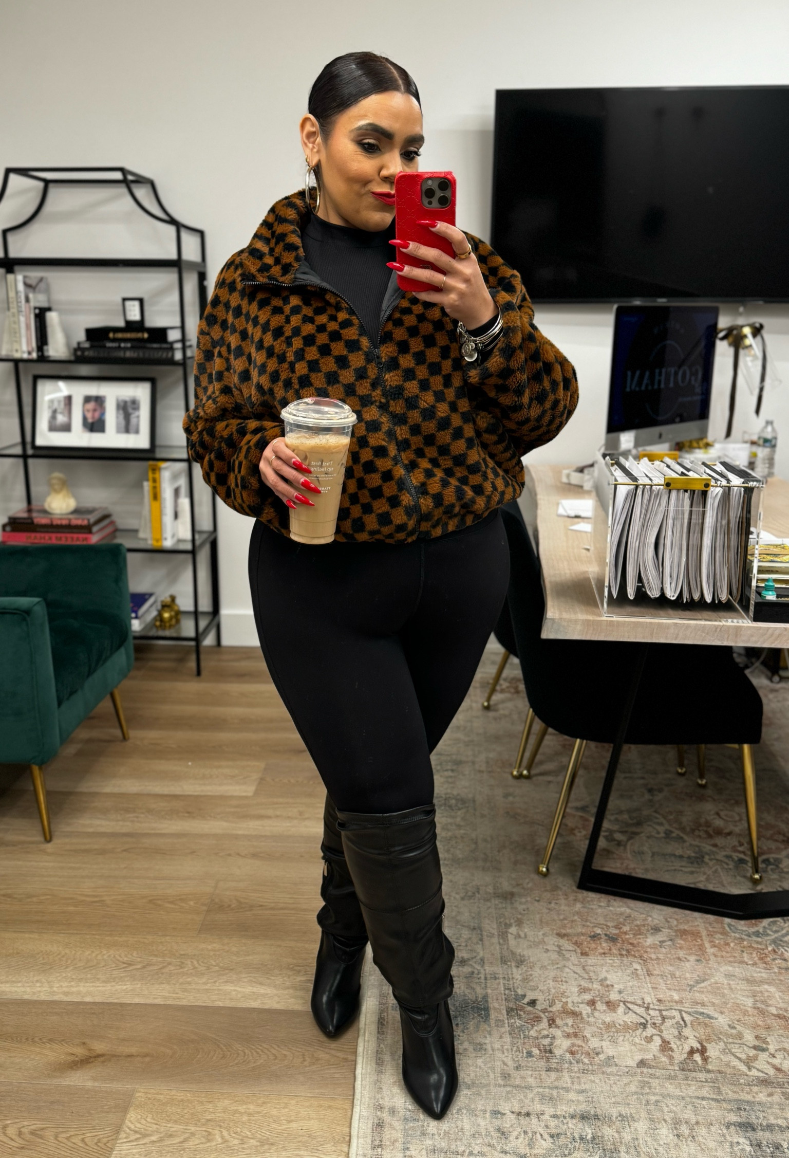 Mob Wives Aesthetic 
  Affordable  
Size 14/16

#LTKplussize #LTKstyletip #LTKfindsunder50