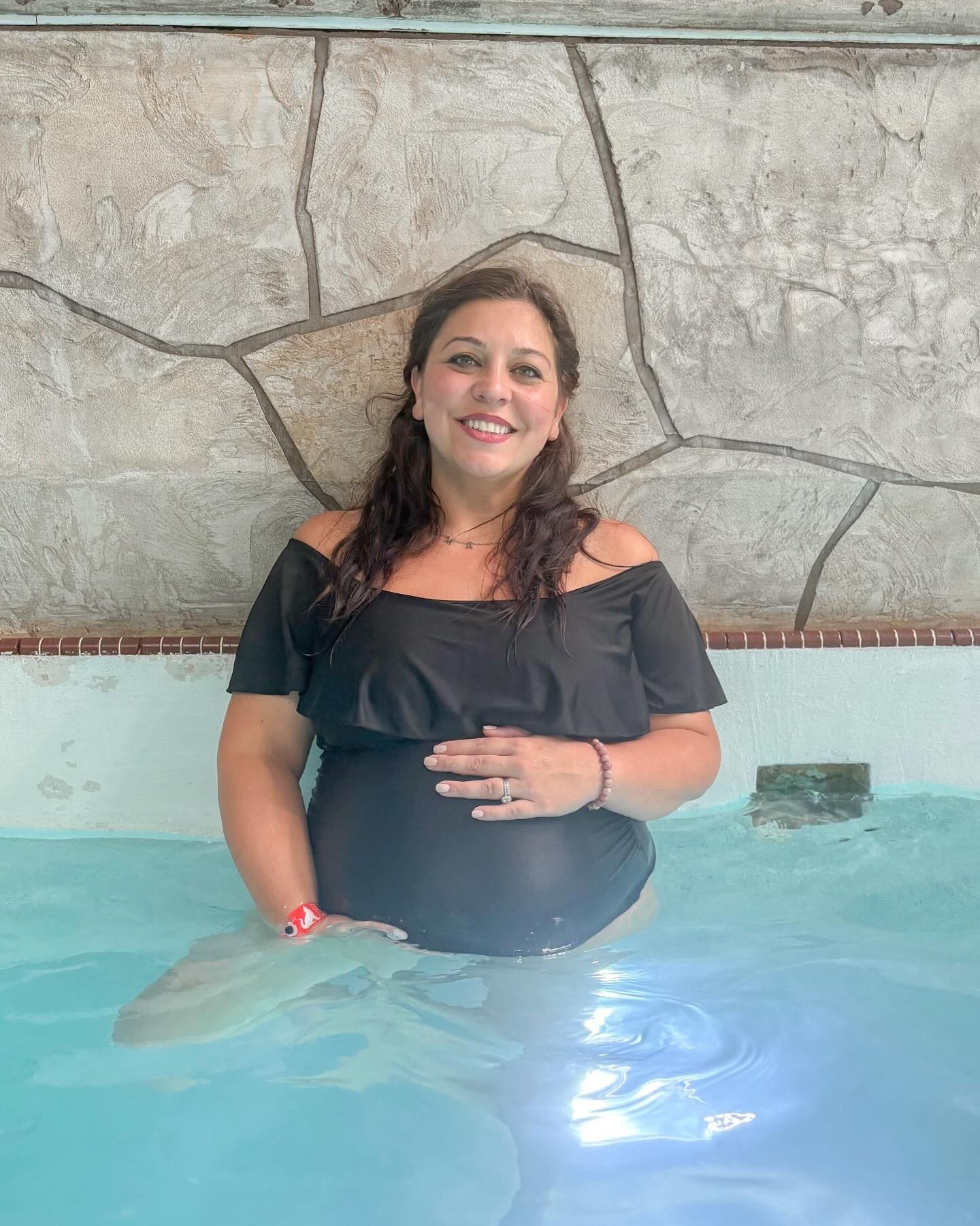 happily saying goodbye to summer ☀️ and welcoming fall with open arms 🤗 this was a rough one with the crazy heat and being pregnant, hopefully we can get along better next year 🥰 until then bring on the cozy - I’m so ready it! 

✨ wore this bathing suit for my first babymoon when Hunter was in my belly and had to bring it along for our familymoon with Willa 🤰🏻 easily the best maternity swimsuit I’ve found - comment SWIM and I’ll DM you a link to shop! 

#njmomblogger #njmom #njmoms #momblogger #babyonboard #babyontheway #babymoon #familymoon #familytrip #maternitystyle #babybump #maternityswimwear #dressthebump #bumpstyle #amazoninfluencerprogram #amazonstyle