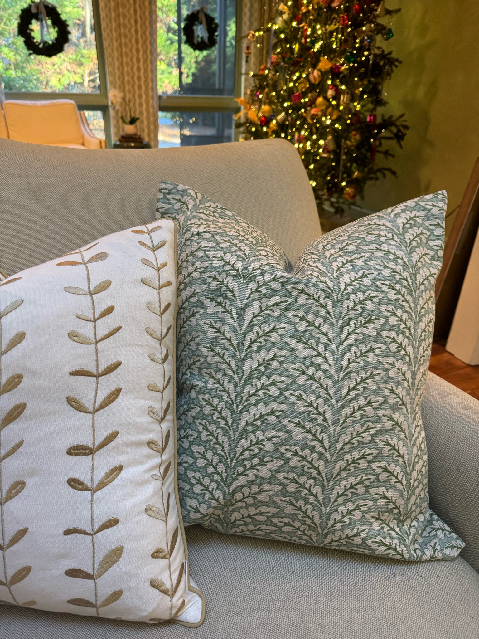 Under $25 Etsy pillow cover! Blue and green and gorgeous! 


#LTKHome #LTKFindsUnder50