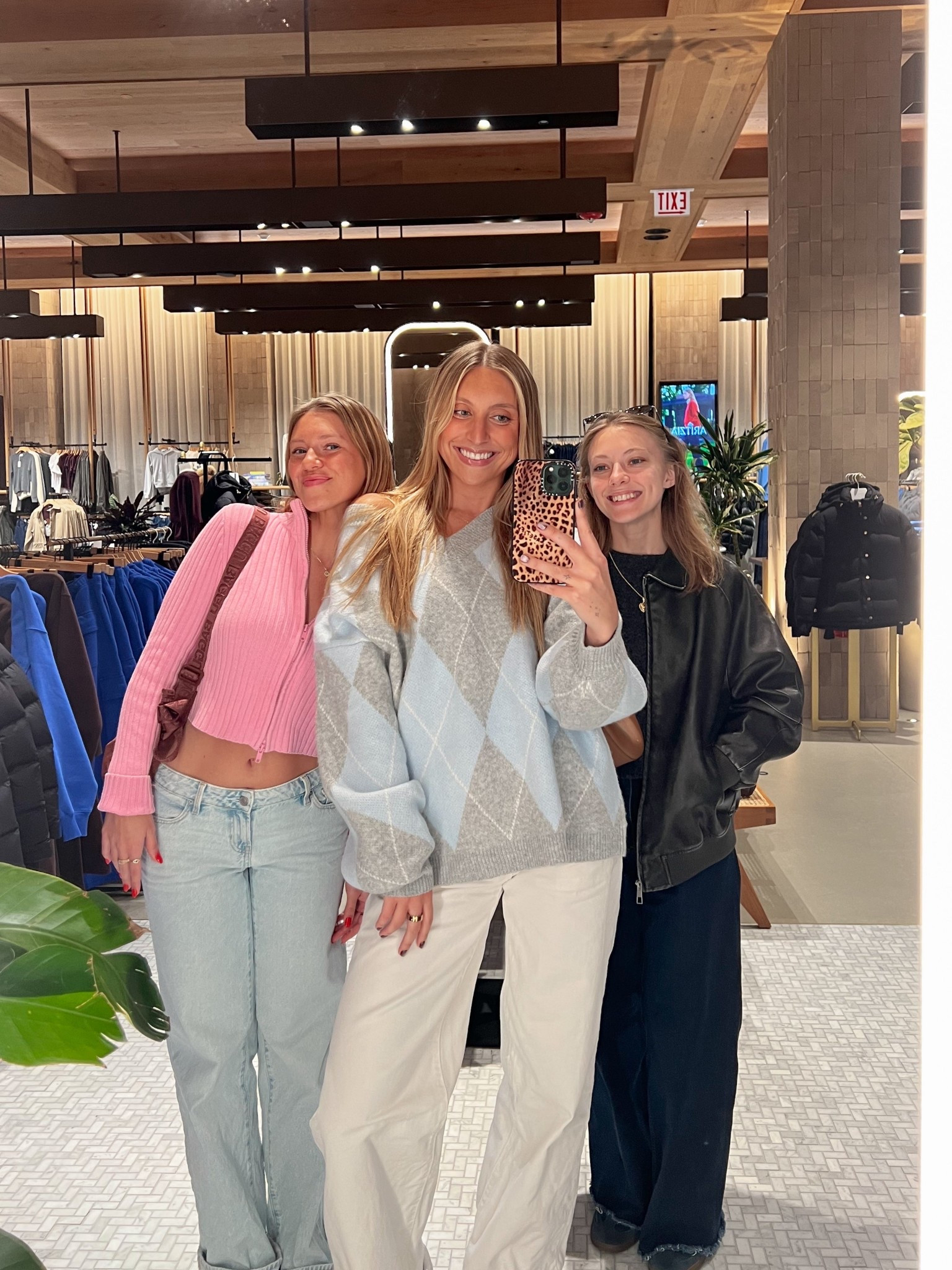 Me 🤝🏼 an oversized sweater for fall !!! This one is so cute if you style it off the shoulder! So cozy and warm 

#LTKFindsUnder50 #LTKStyleTip #LTKU