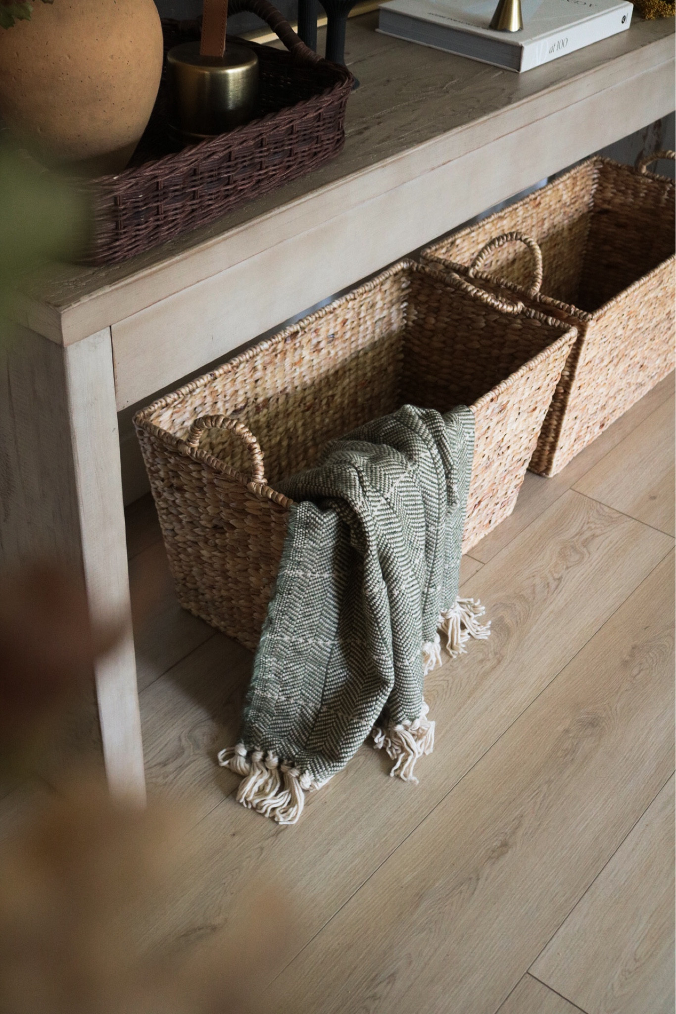 Fall Console Styling with my Favorites from Target! 

Hearth and Hand Fall, Studio McGee Fall, Fall Decor, Fall Stems, Rustic Vase, Target Finds, Target Decor, Console Styling, Candles, Velvet Ribbon, Fall Throw, Console Table, Basket, Abstract Art, Collection Prints

#LTKSeasonal #LTKHome #LTKFindsUnder50

#LTKSeasonal #LTKFindsUnder50 #LTKHome