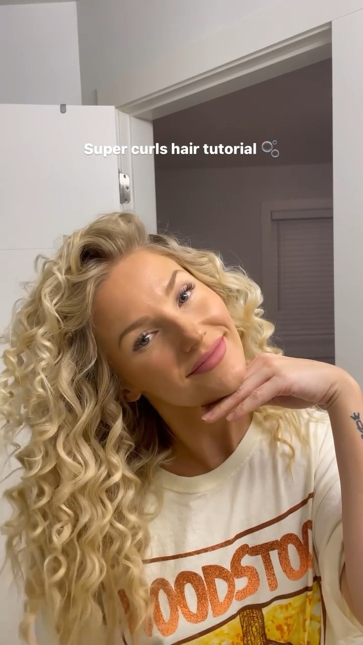 Super curls hair tutorial!! 

#LTKVideo #LTKbeauty #LTKHoliday