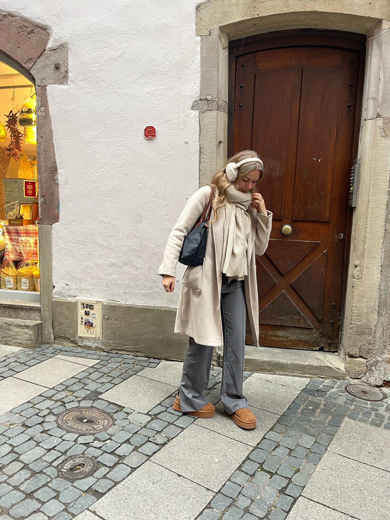 Christmas market outfit 🧸🤍✨ #outfit #style #fashion #ootd 

#LTKeurope #LTKGiftGuide #LTKstyletip