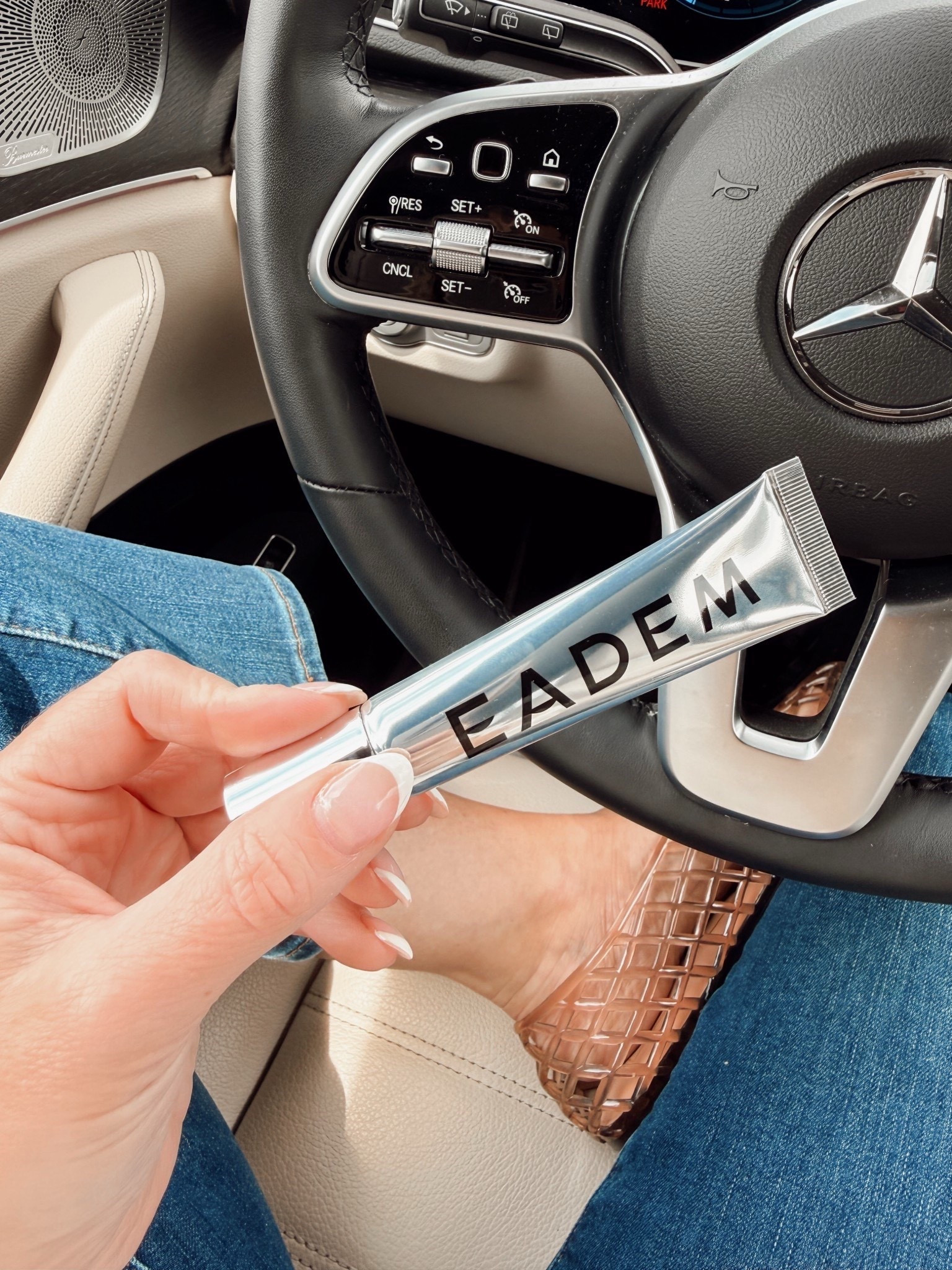 Okay this stuff is AMAZING 🙌🏼 I got shade Châtuea Rose


#LTKootd #LTKBeauty #LTKSeasonal