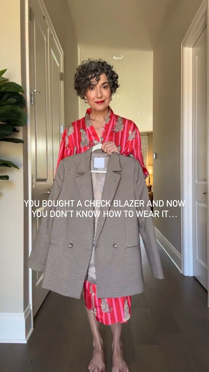 My favorite neutral check blazer styled several ways for early fall! I promise this will go with so many things in your closet! 
.
A few things here are older but I linked similar! Wearing a medium in blazer