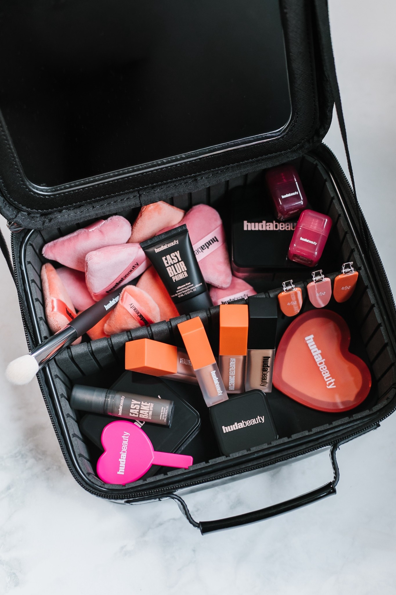 Have you tried Huda Beauty products? ✨ I have a few staples from them that I reach for on repeat. The formulas are high-impact but still easy to use, which makes them perfect for everyday glam or a more elevated look. I linked a few of my favorites below if you’re wanting to upgrade your makeup routine.

beauty staples // everyday glam makeup // luxe but wearable // high-performance formulas // easy to use makeup // makeup favorites // Huda Beauty picks // elevated beauty routine