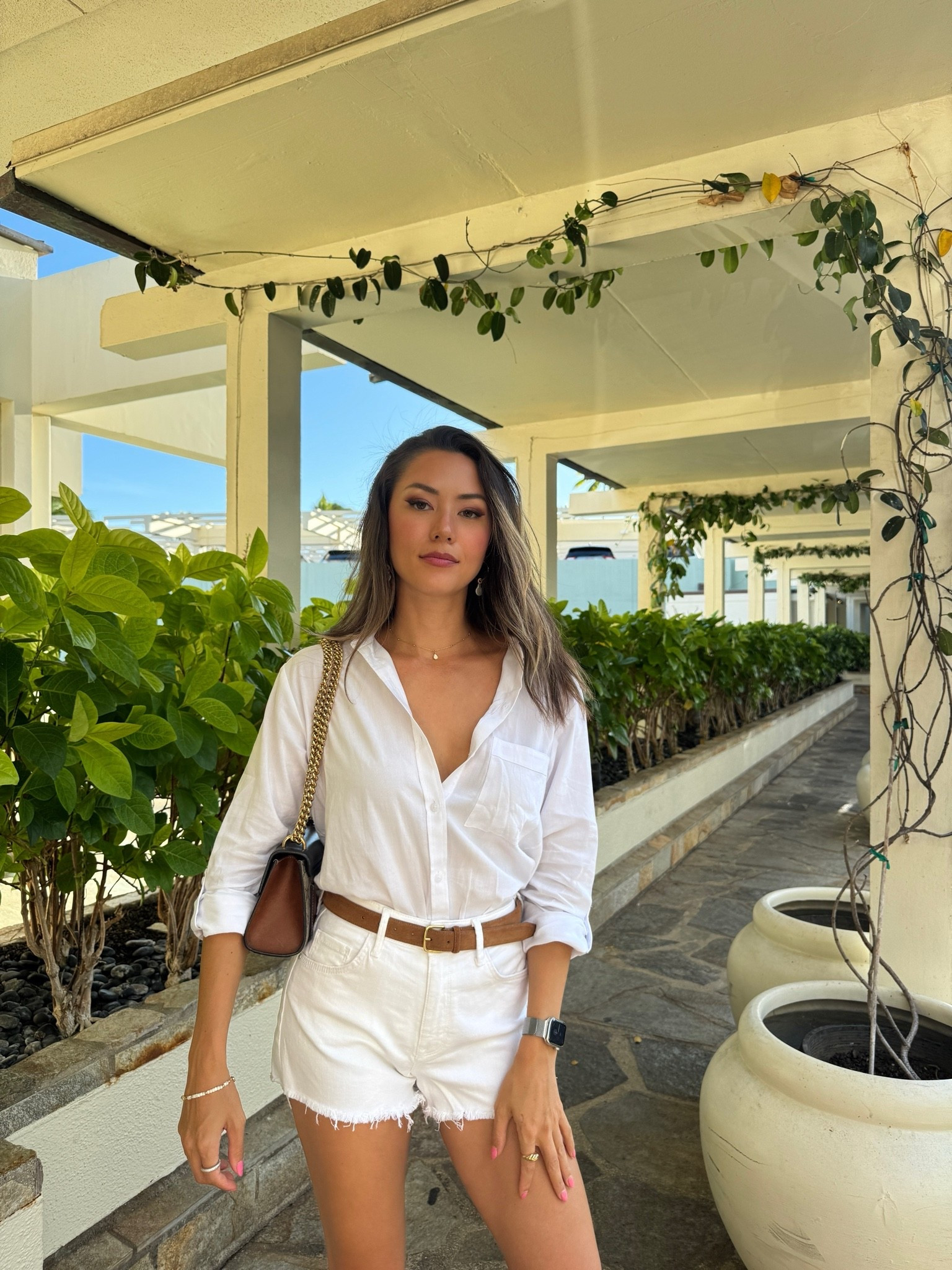 Casual ootd! White on white is so classic - size small in the shirt and 25 in the shorts

#LTKootd