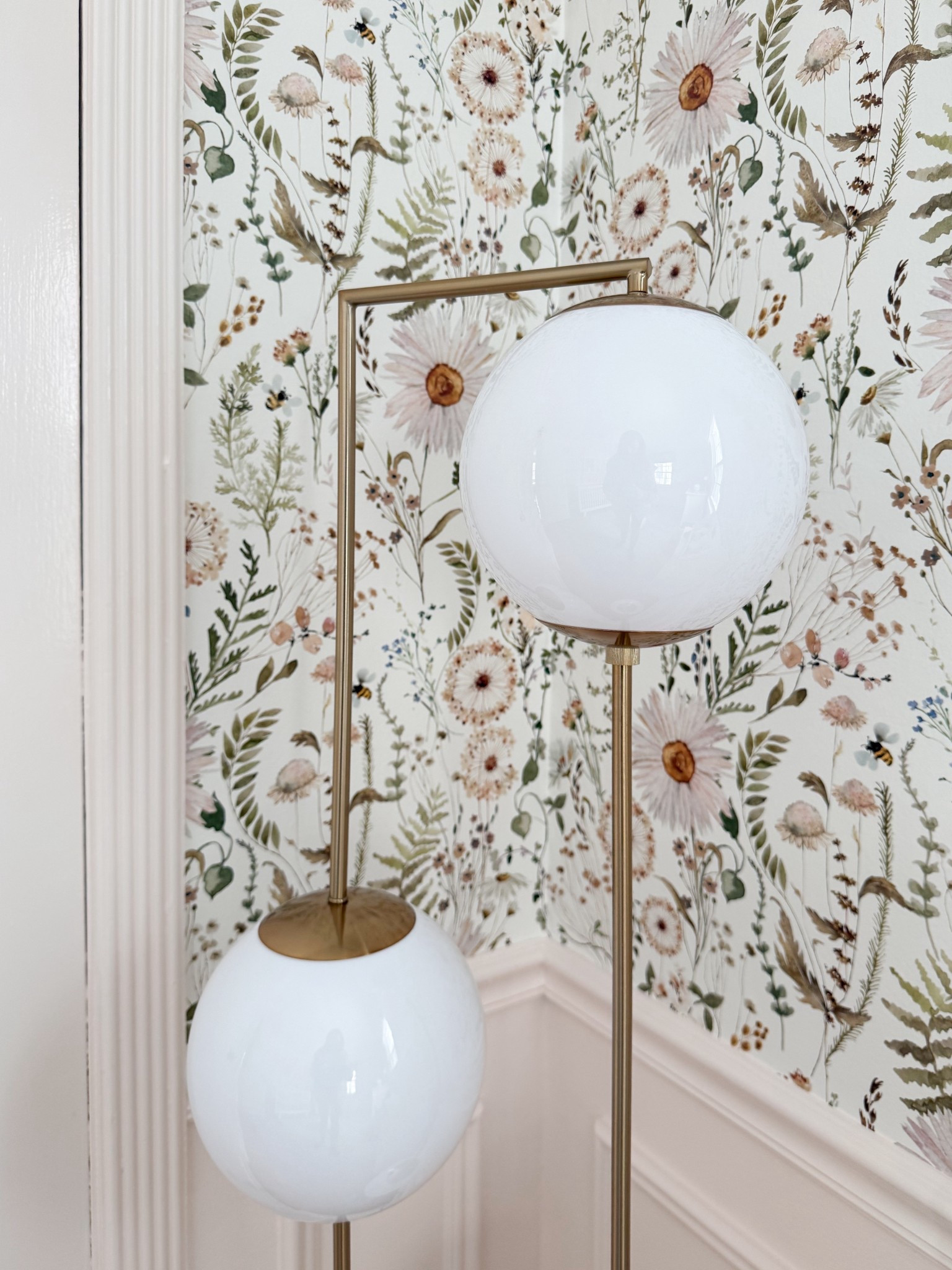 Statement lighting goes a long way! Love this fun bubble floor lamp in a kid’s bedroom or nursery ❤️

#LTKKids #LTKBaby #LTKHome