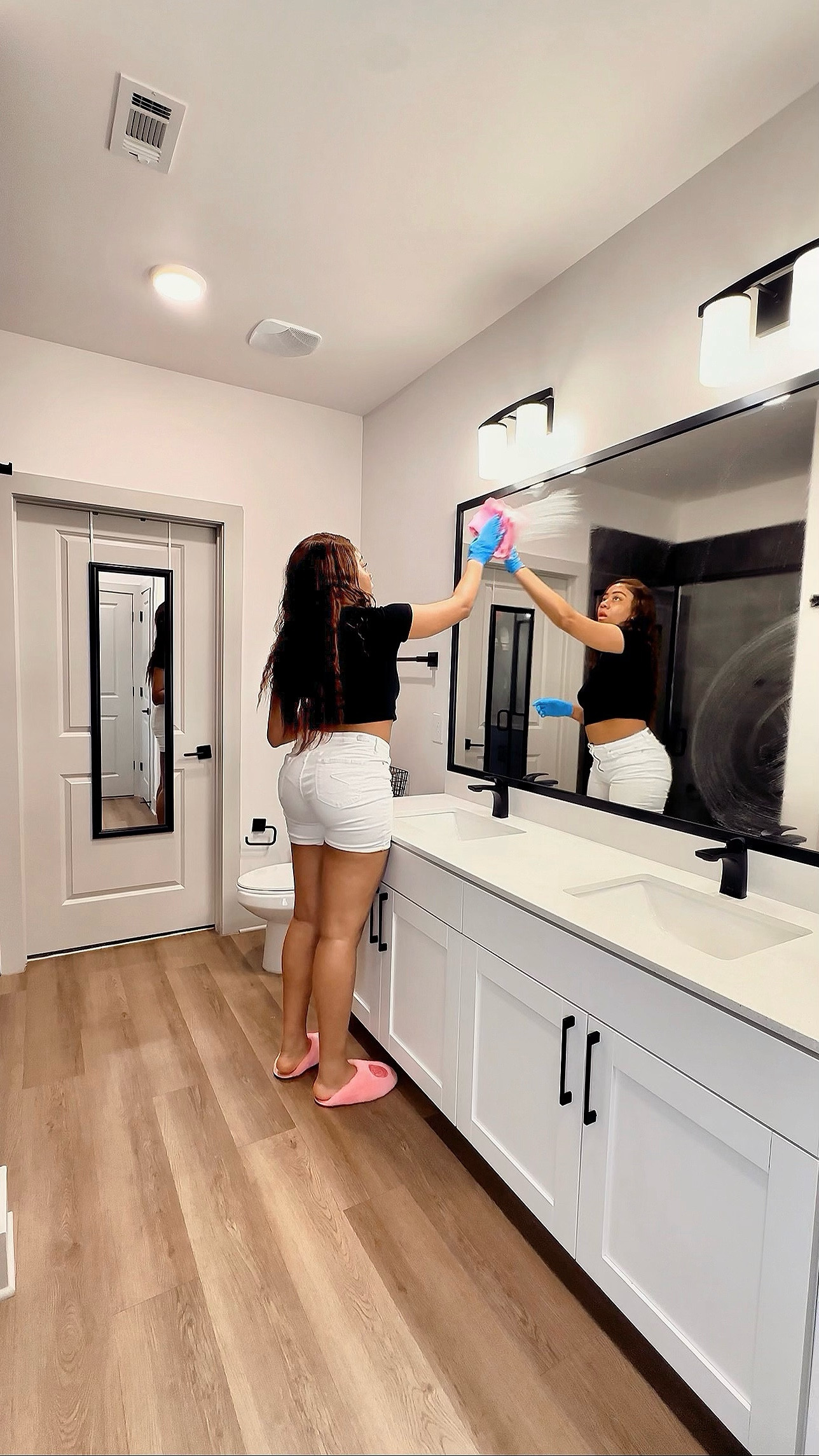 Bathroom cleaning items🫧🛁🧽

#LTKHome #LTKFindsUnder100 #LTKFindsUnder50