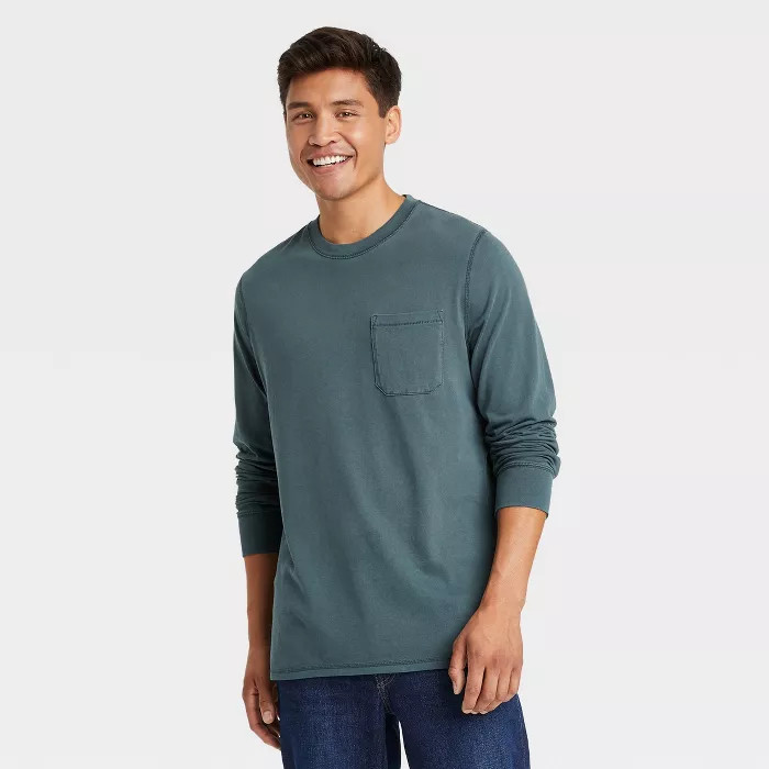 Men's Standard Fit Long Sleeve Crewneck T-Shirt - Goodfellow & Co™ | Target