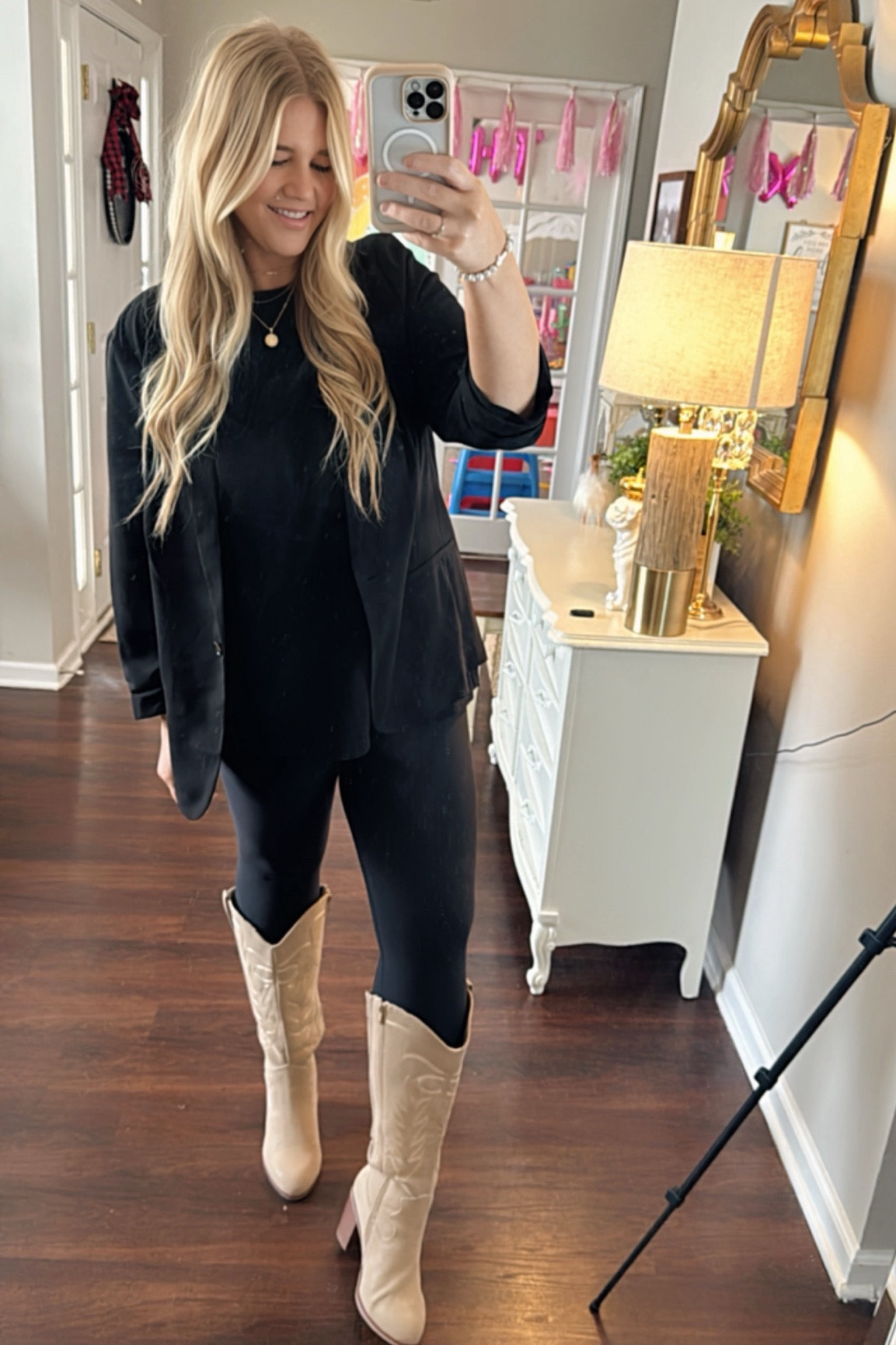Blazer, dress casual, leggings, sleek, all black, western, cowboy boots, midsize, plus, plus size, comfy cute

#LTKSeasonal #LTKplussize #LTKmidsize