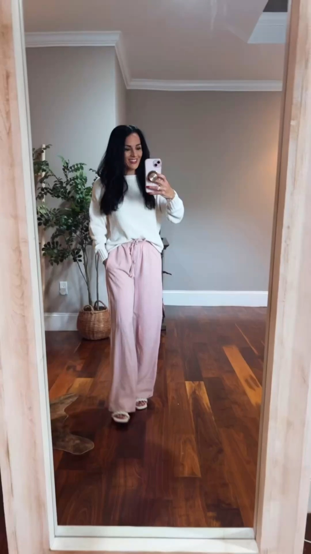 White Target sweater with Amazon linen straight leg pants 

#LTKspring #LTKootd #LTKspringtrends