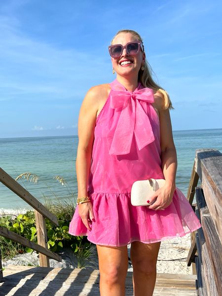 If you’re looking for a pink dress for Easter or Mother’s Day, this is the one! I’m wearing a large and it fits true to size. It has an inside lining too and is very lightweight.




#LTKfindsunder100 #LTKSeasonal #LTKwedding