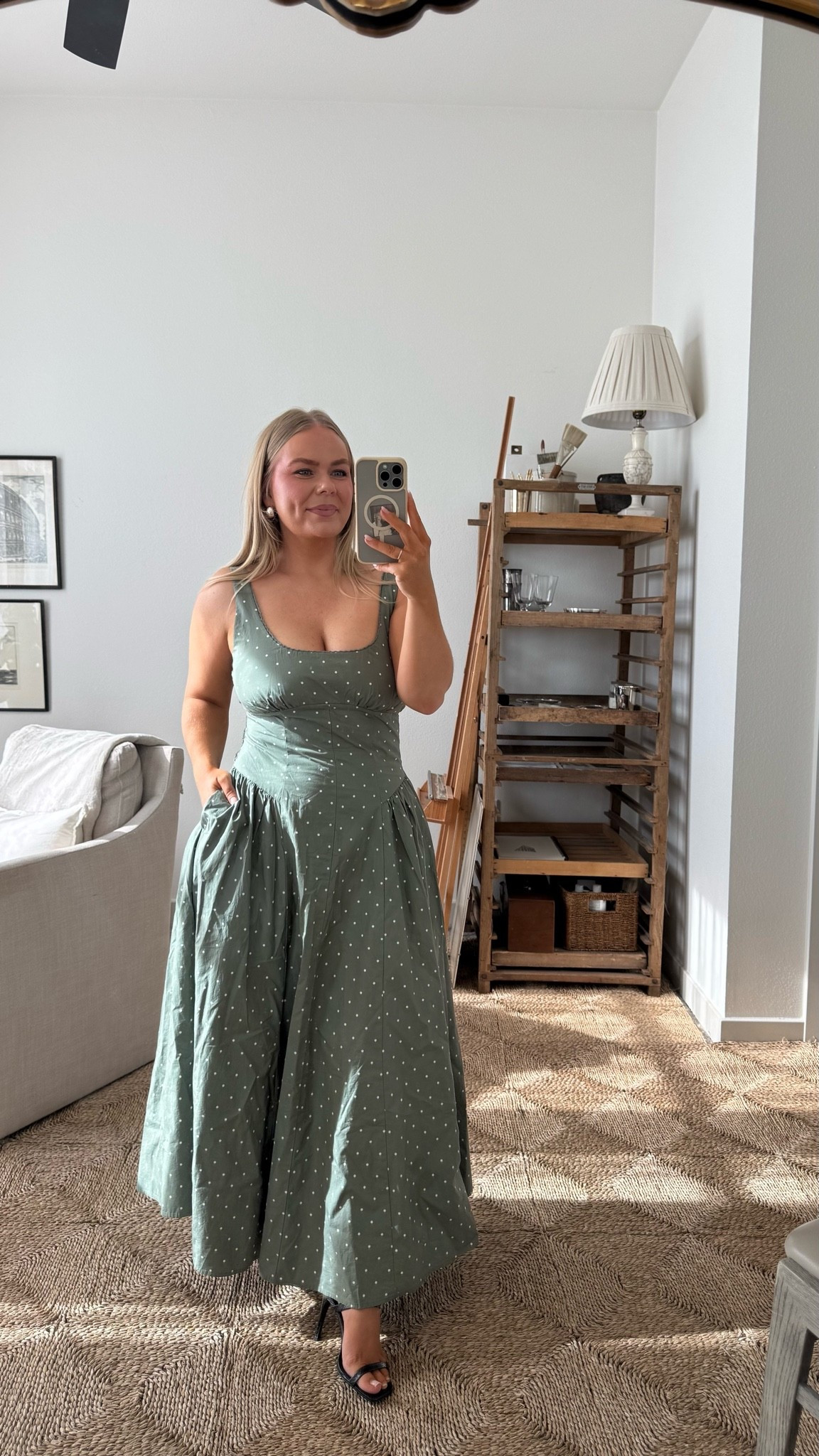 I also got this adorable dress! I’m in size M. @abercrombie