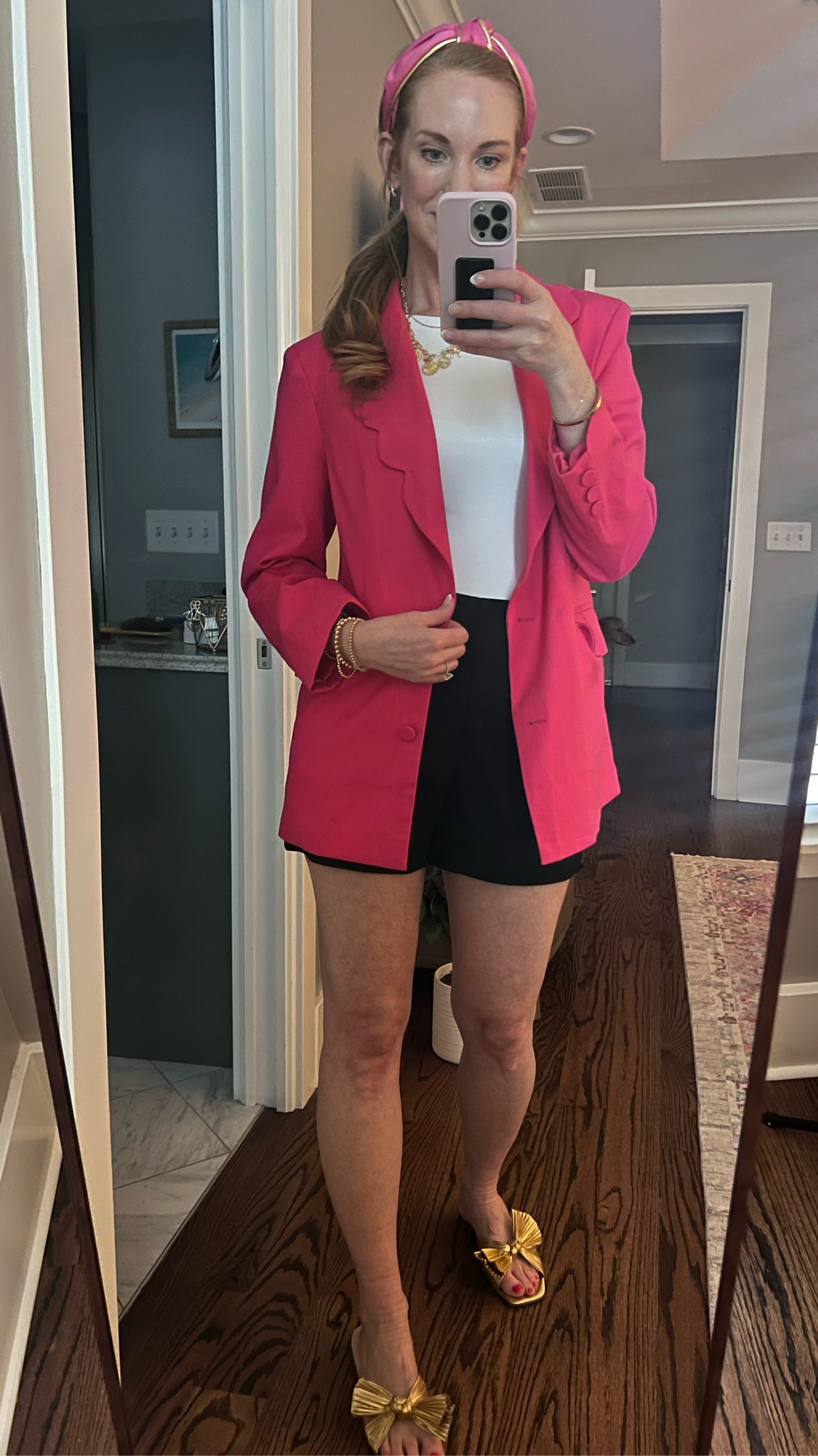 I can’t get enough of this pink scalloped blazer from Amazon!! It’s so cute with everything and my super soft seamless bodysuit also goes with everything! Plus Amazon designer sandals for less are always a win! 

#LTKstyletip #LTKworkwear #LTKover40