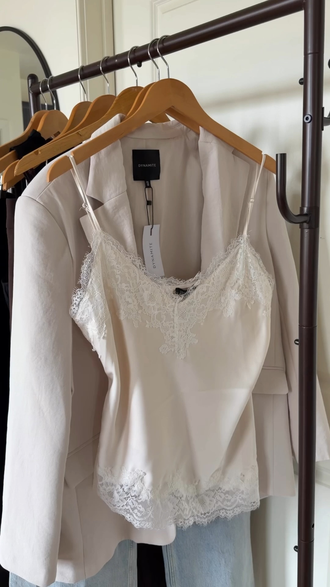 This just in🤩 can’t wait to style and wear these!

Everything is size L
Jeans: 31 

#LTKMidsize #LTKSeasonal