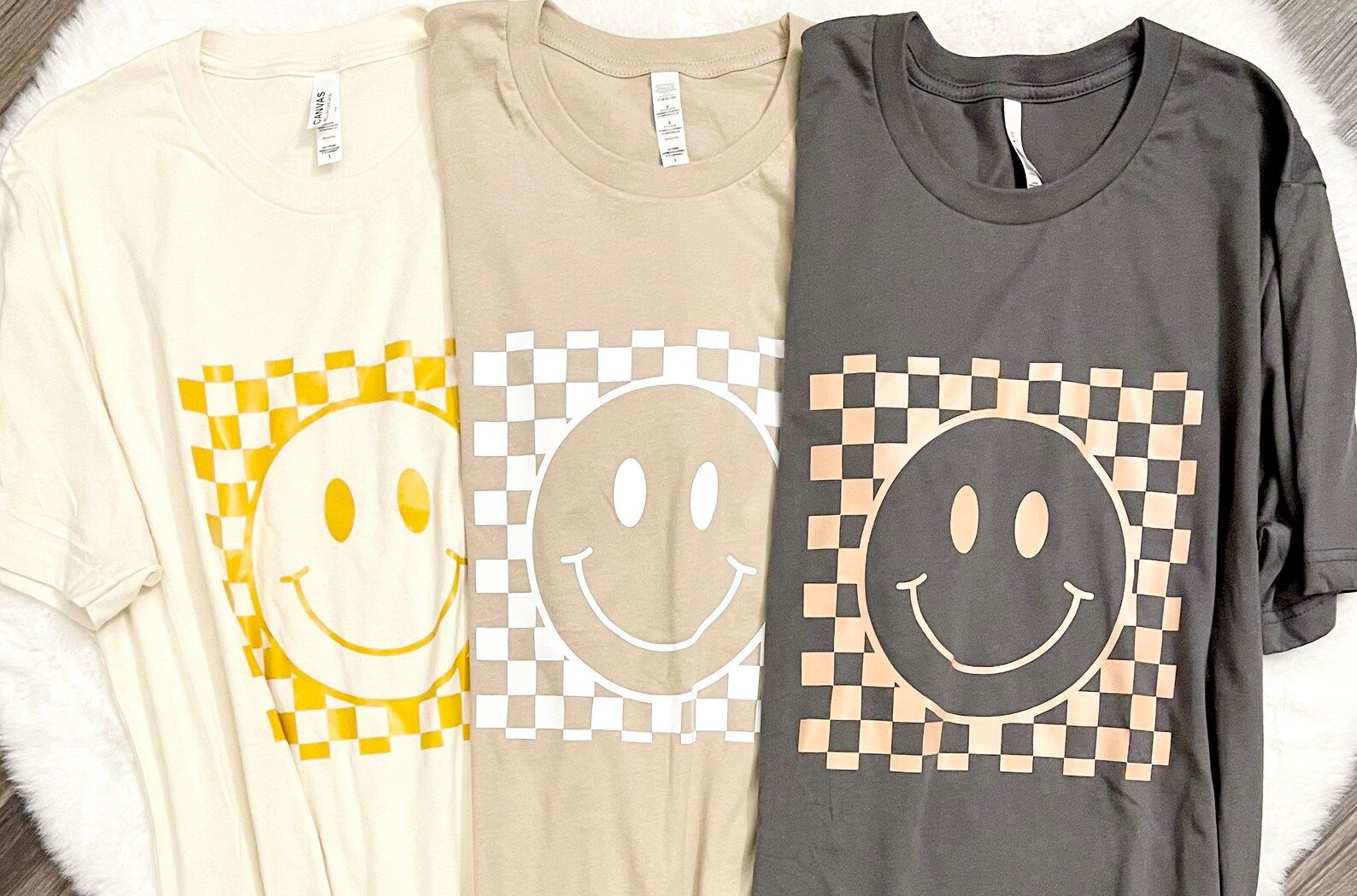 Checkered Smiley Graphic Tee , Smiley Face Tee , Trendy Graphic Tee | Etsy (US)