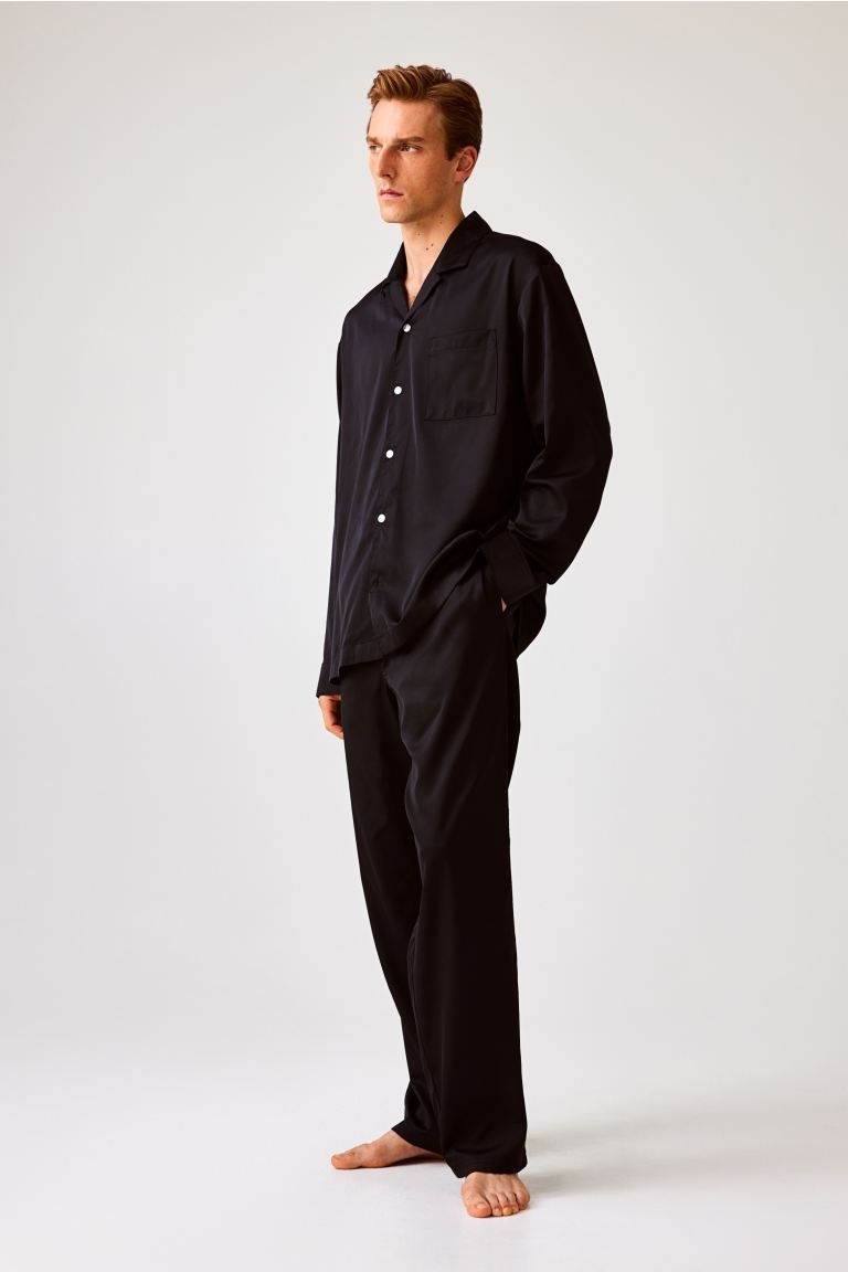 Satin pyjamas | H&M (UK, MY, IN, SG, PH, TW, HK)