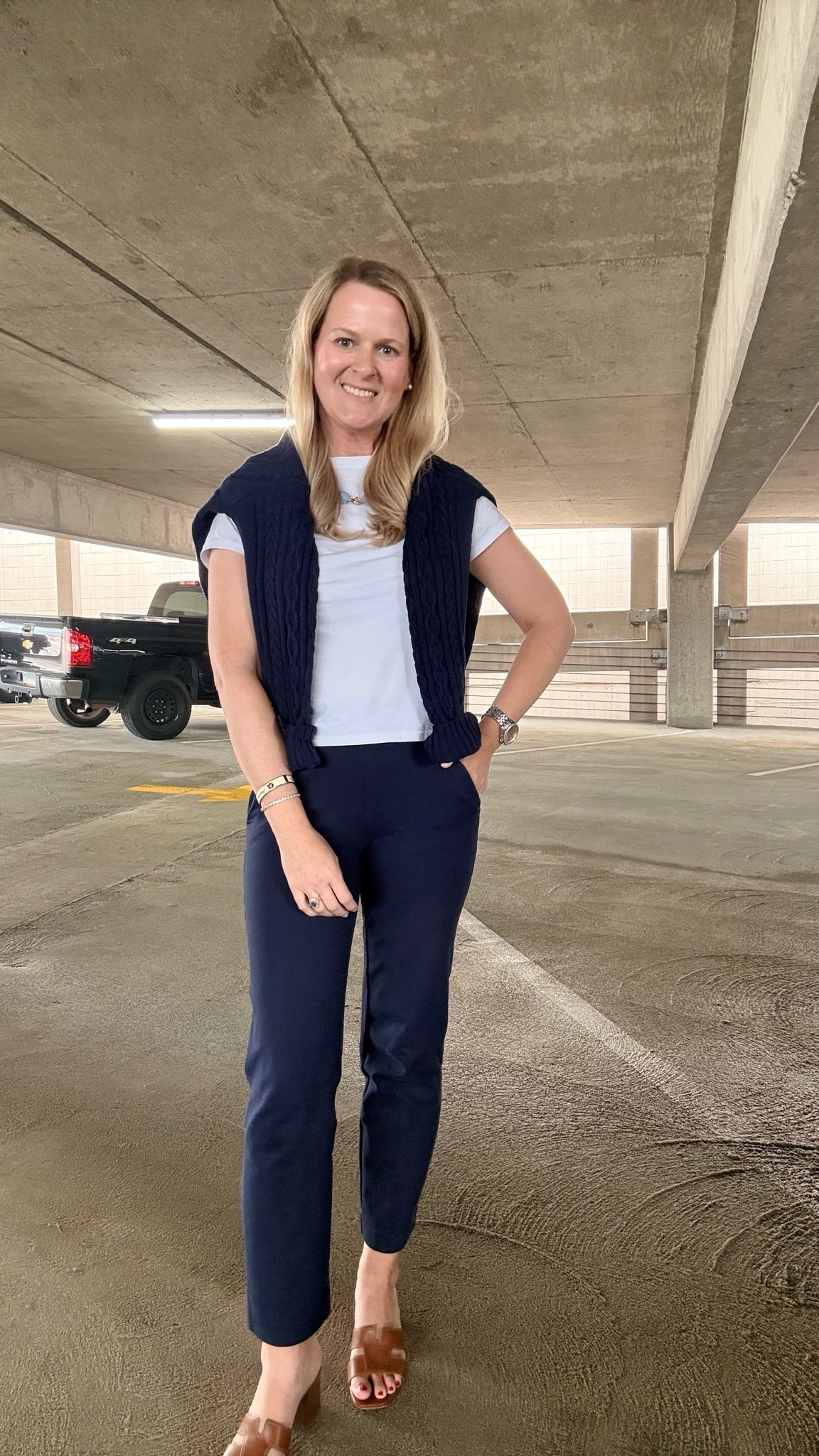 What I actually wore to work as a 42 year old, 9-5, DINKWD

Workwear, work outfits, work wear, smart casual, preppy style, preppy outfits, summer outfits, over 40, white tees

#LTKootd #LTKOver40 #LTKWorkwear