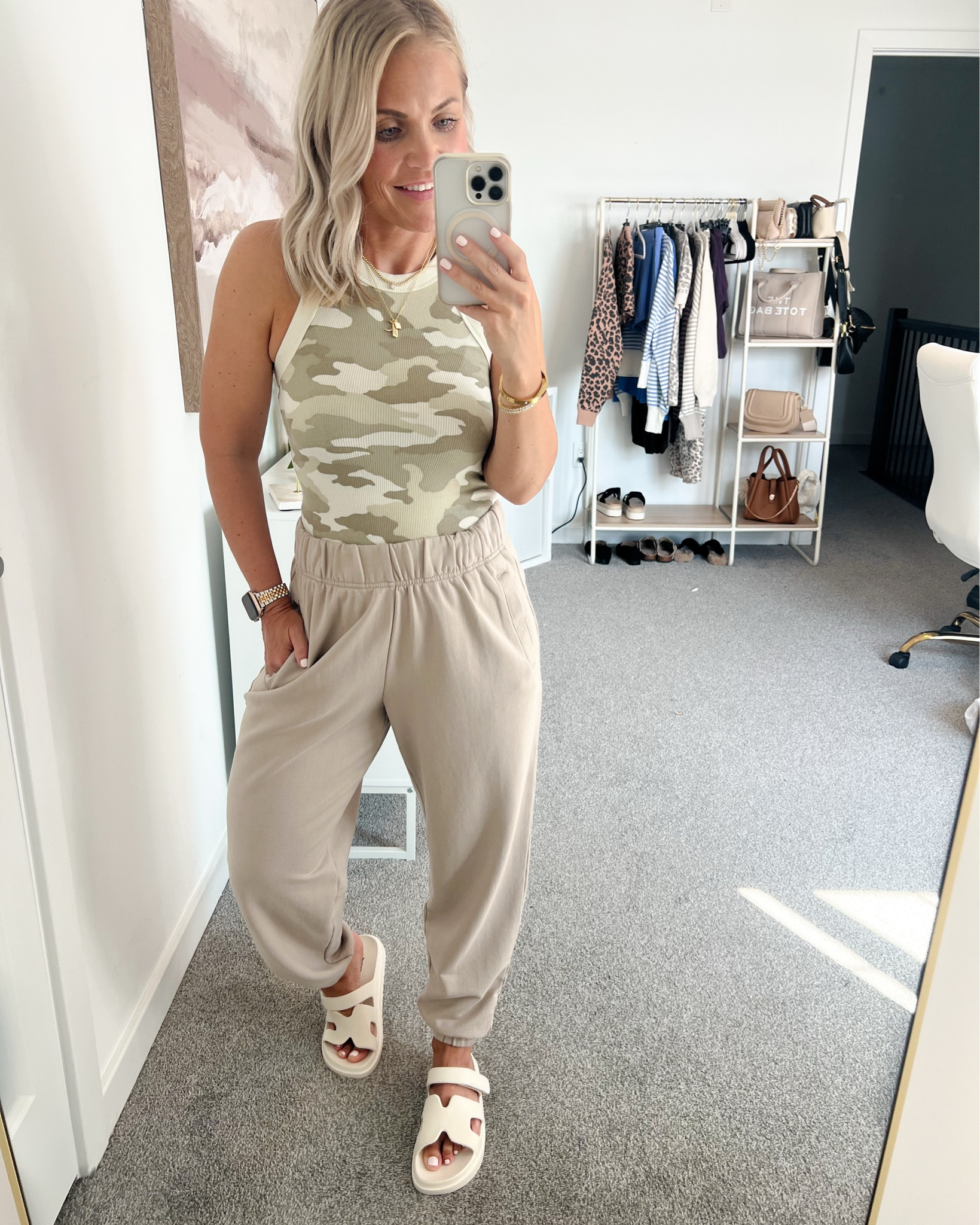 Swipe to see all the looks ->

Aerie new arrivals haul & these are so good!! The perfect fall loungewear, easy kid drop off looks or travel outfits! And almost everything is on sale!!👏

Aerie sale, aerie loungewear, travel outfits, fall style, fall outfits, petite fashion, midsize fashion, sweatpants, oversized sweatshirt, leopard sweatshirt


#LTKMidsize #LTKTravel #LTKStyleTip