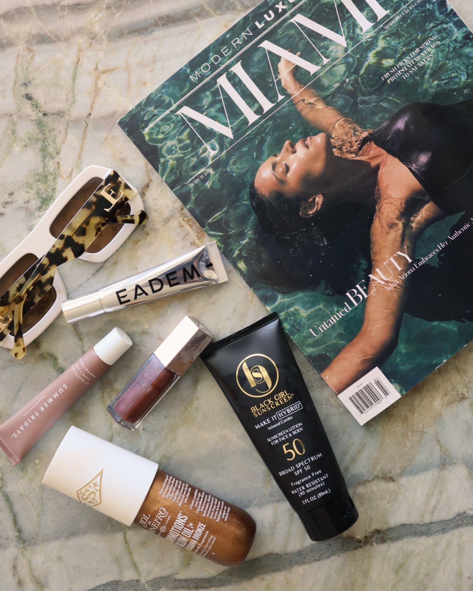 vacation beauty must-haves

fenty beauty, summer fridays, eadem, black girl sunscreen, sol de janiero 

#LTKTravel #LTKFindsUnder50 #LTKBeauty