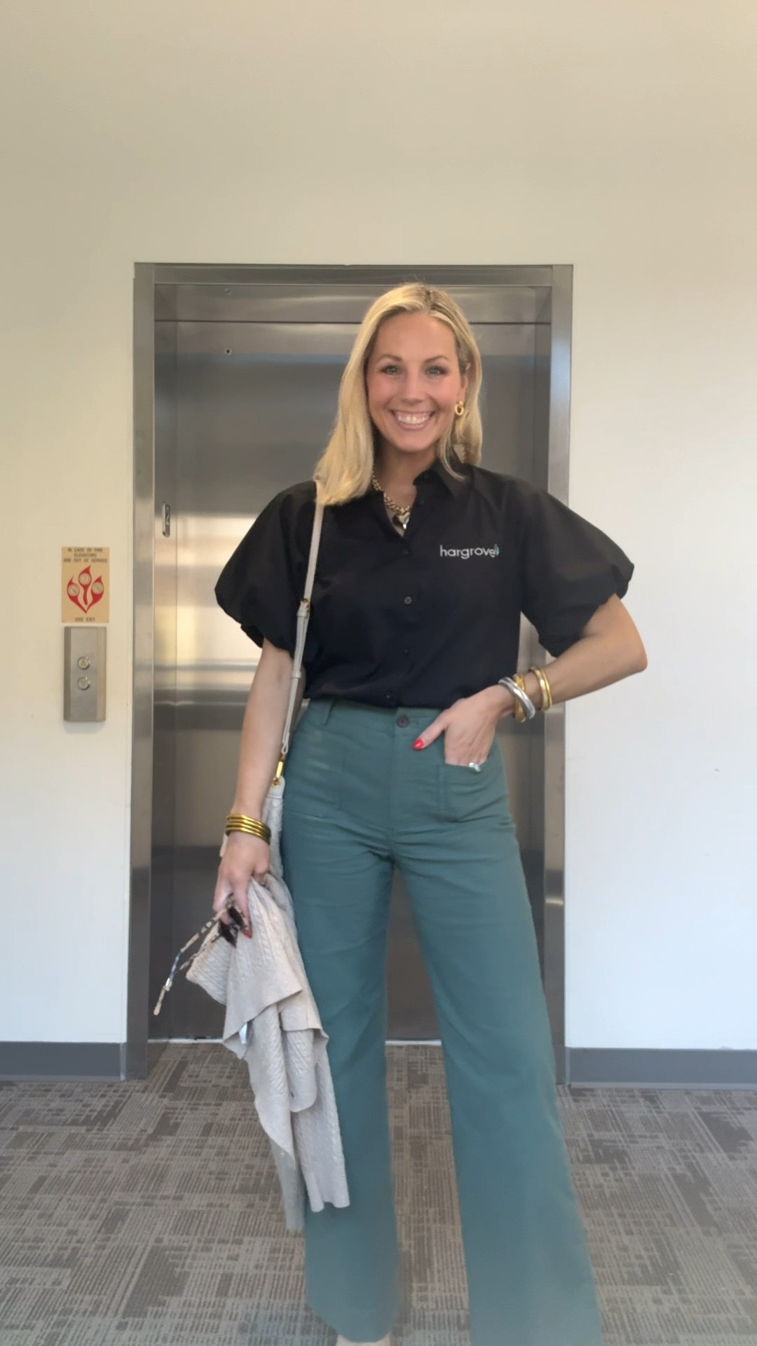 What I wore to the office! My new fav work pants by J crew factory! Also if you need a cute new work top to get monogrammed this one from gap is it!! So so cute! Did a size small in the top and 26 reg in pants 

#LTKFindsUnder100 #LTKWorkwear #LTKWatchNow